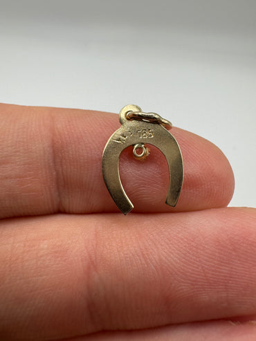 14ct gold horseshoe charm