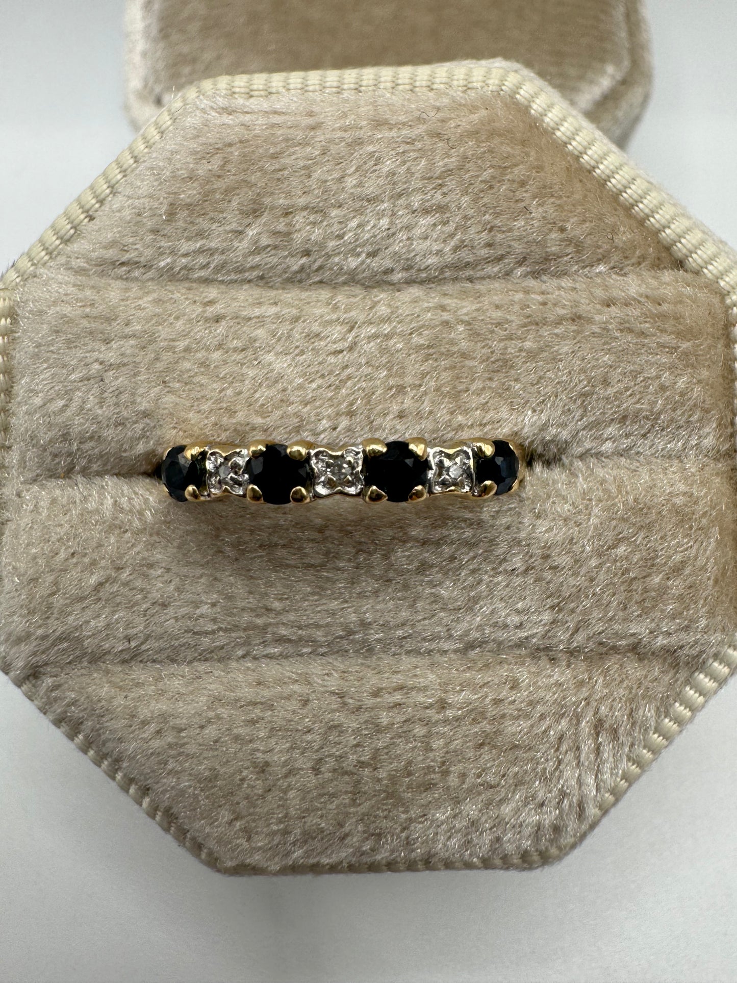 9ct gold sapphire and diamond ring