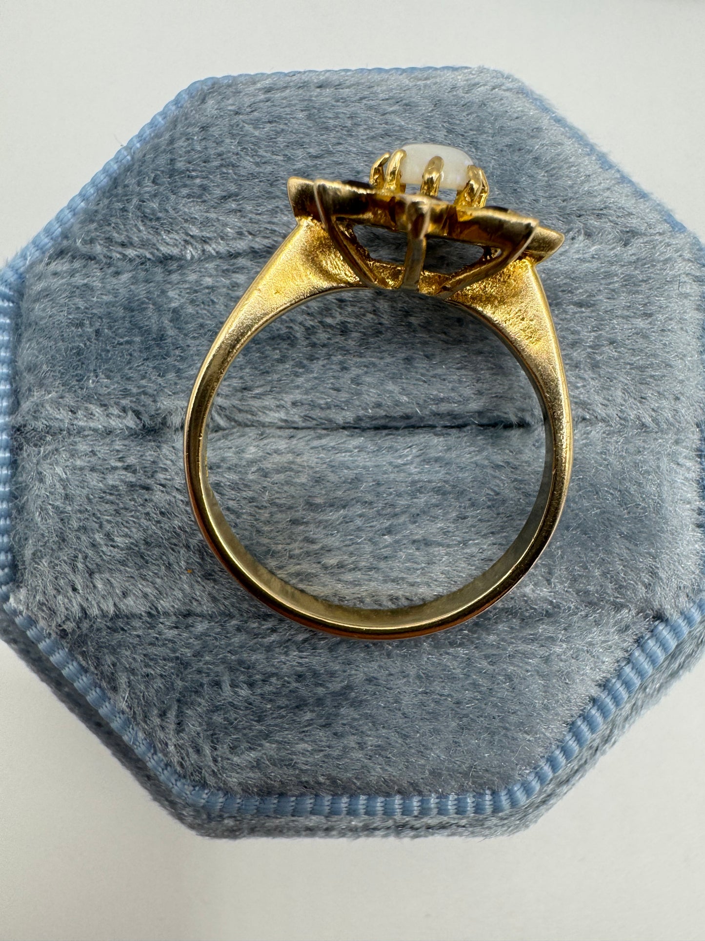 9ct gold opal and garnet flower ring