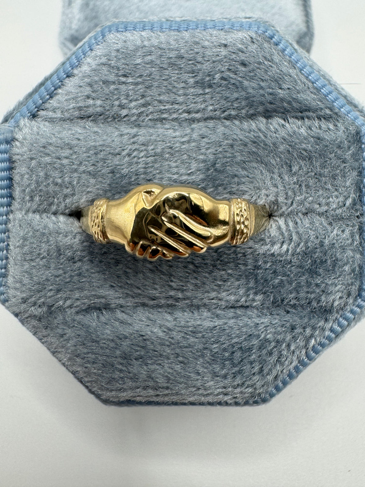 9ct gold Fede ring