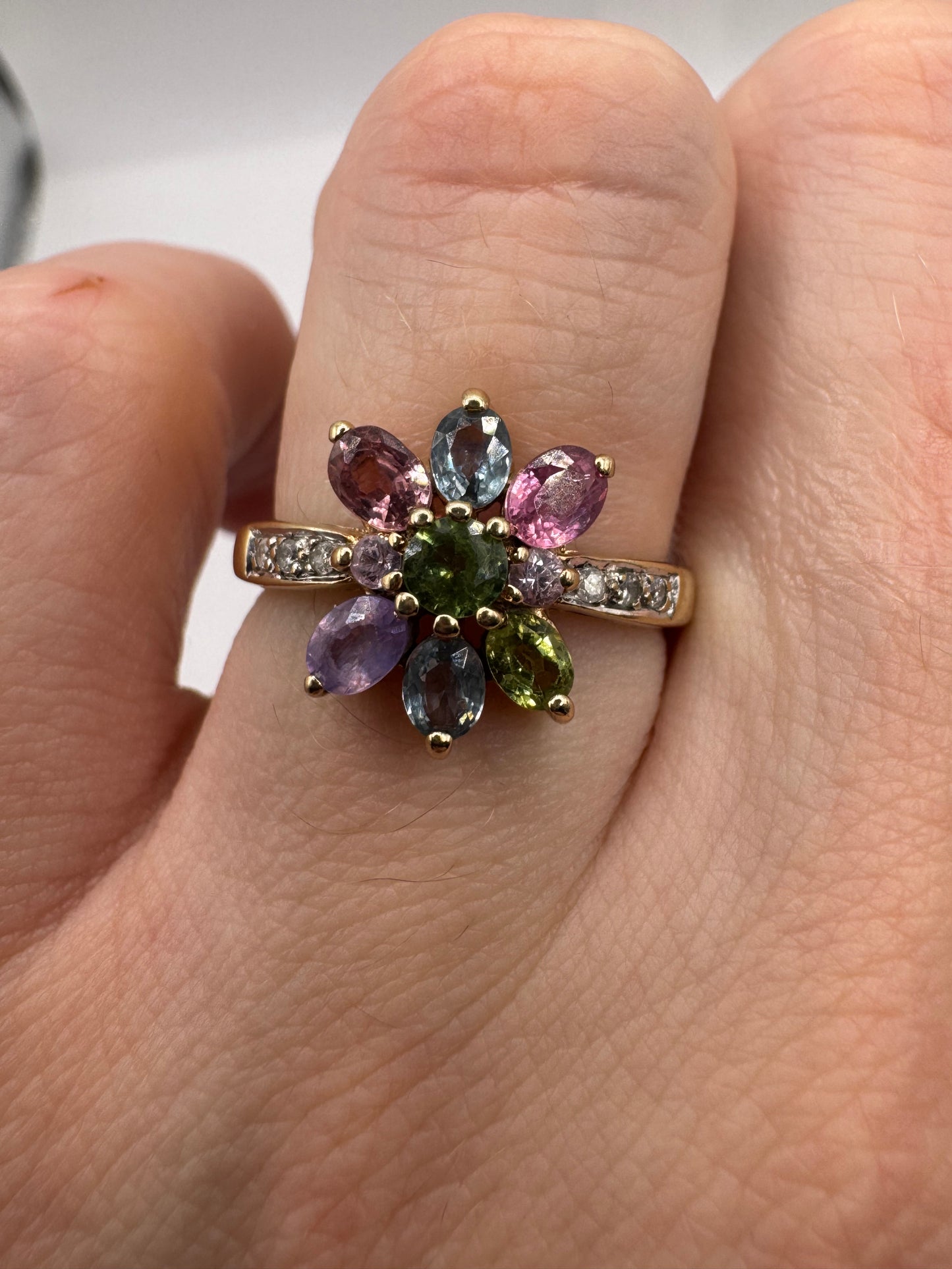 9ct gold multi-coloured sapphire and diamond ring