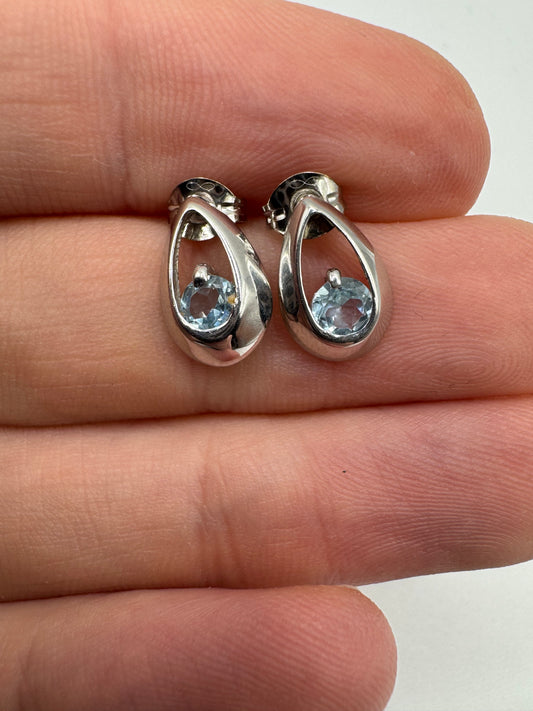 9ct white gold topaz earrings