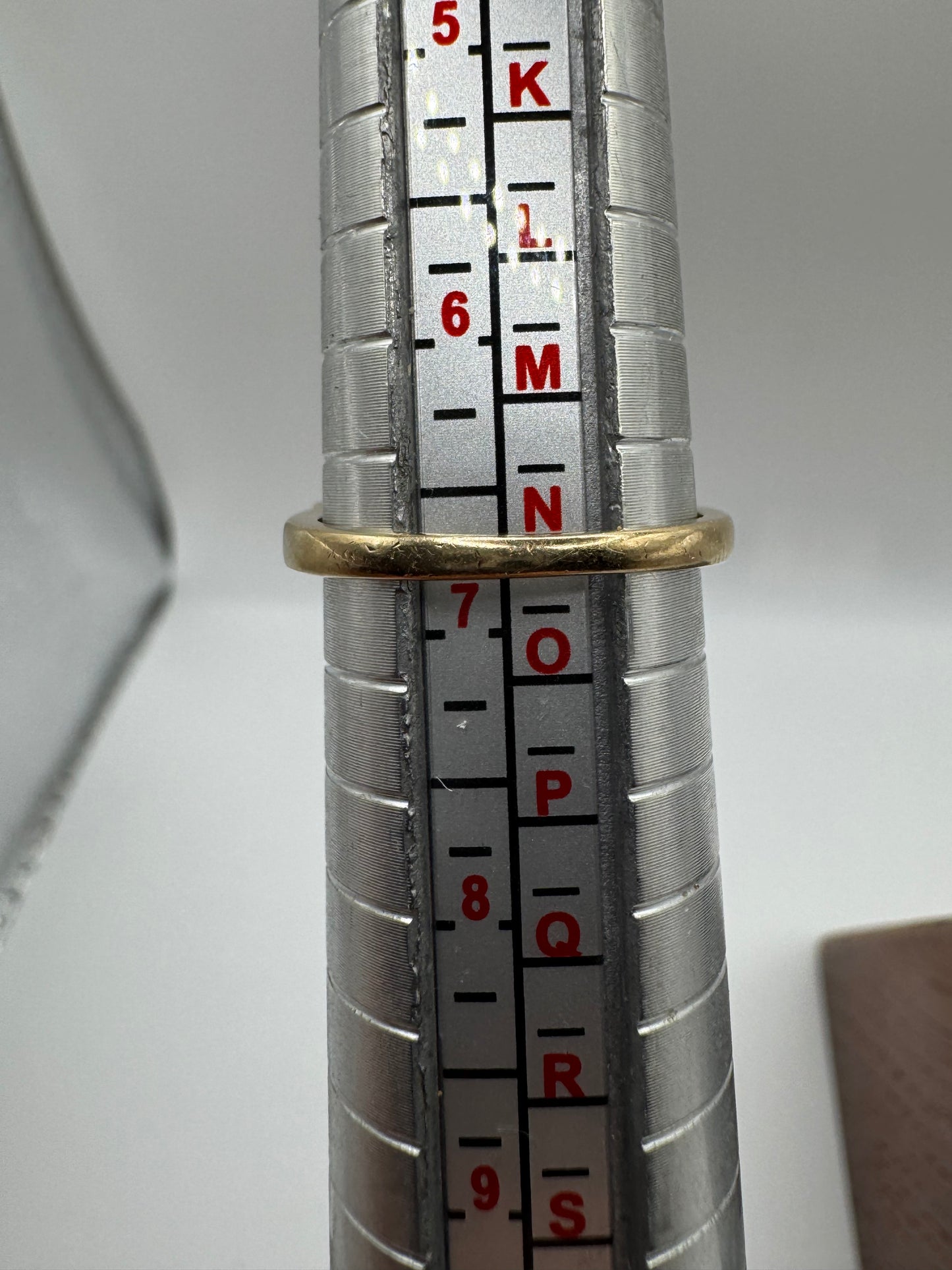 18ct gold ruby and diamond ring