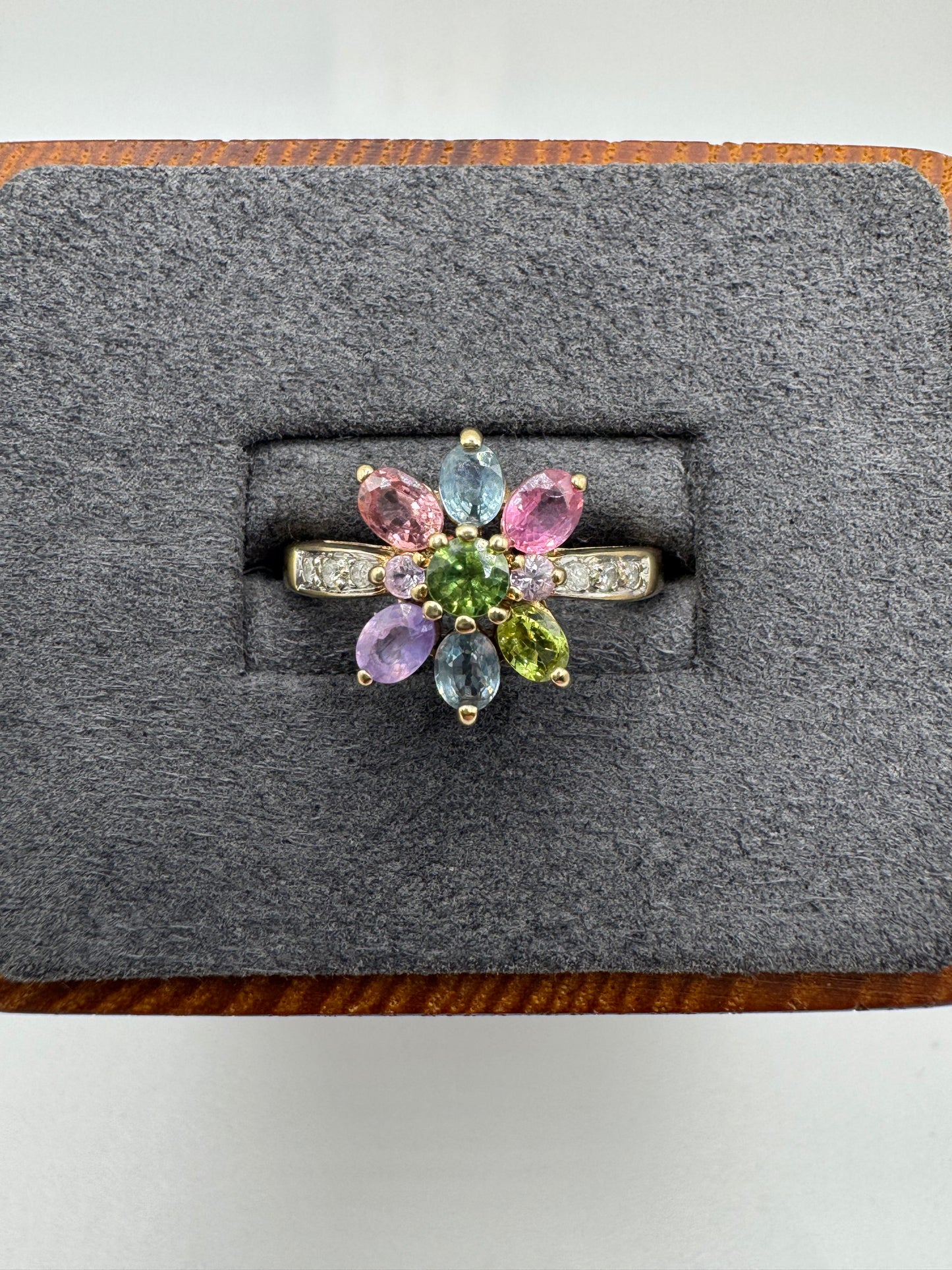 9ct gold multi-coloured sapphire and diamond ring