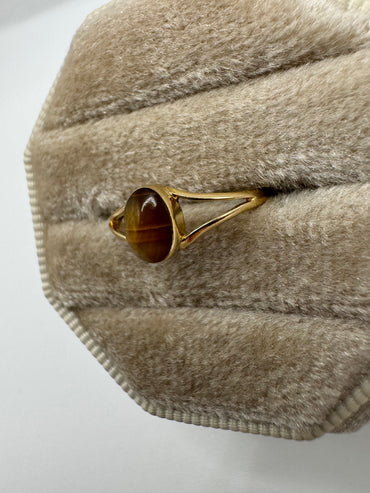 9ct gold tigers eye ring