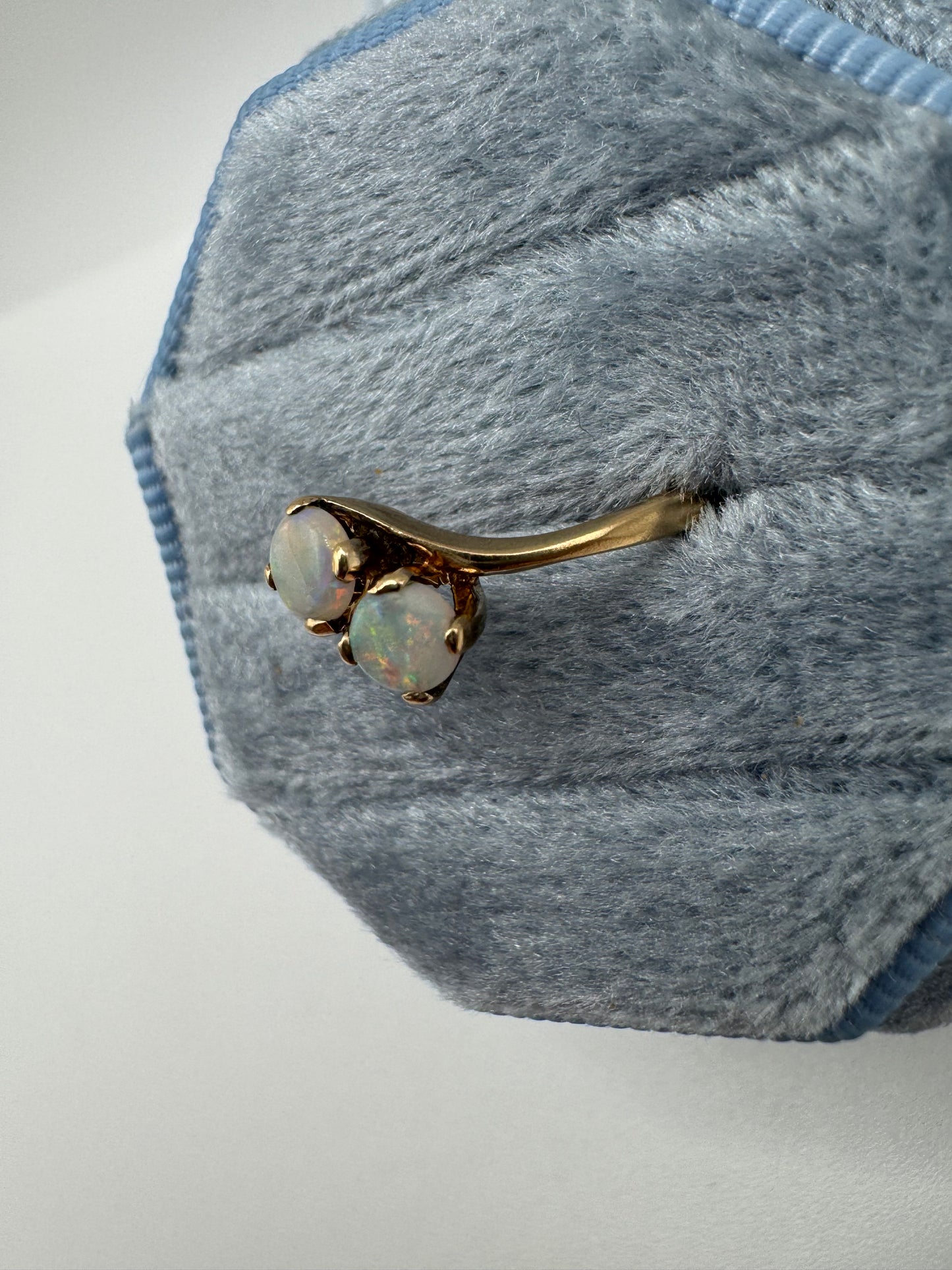 9ct gold opal twist ring