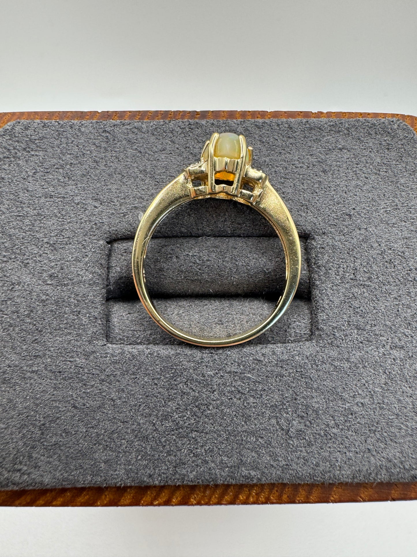 9ct gold opal and diamond ring