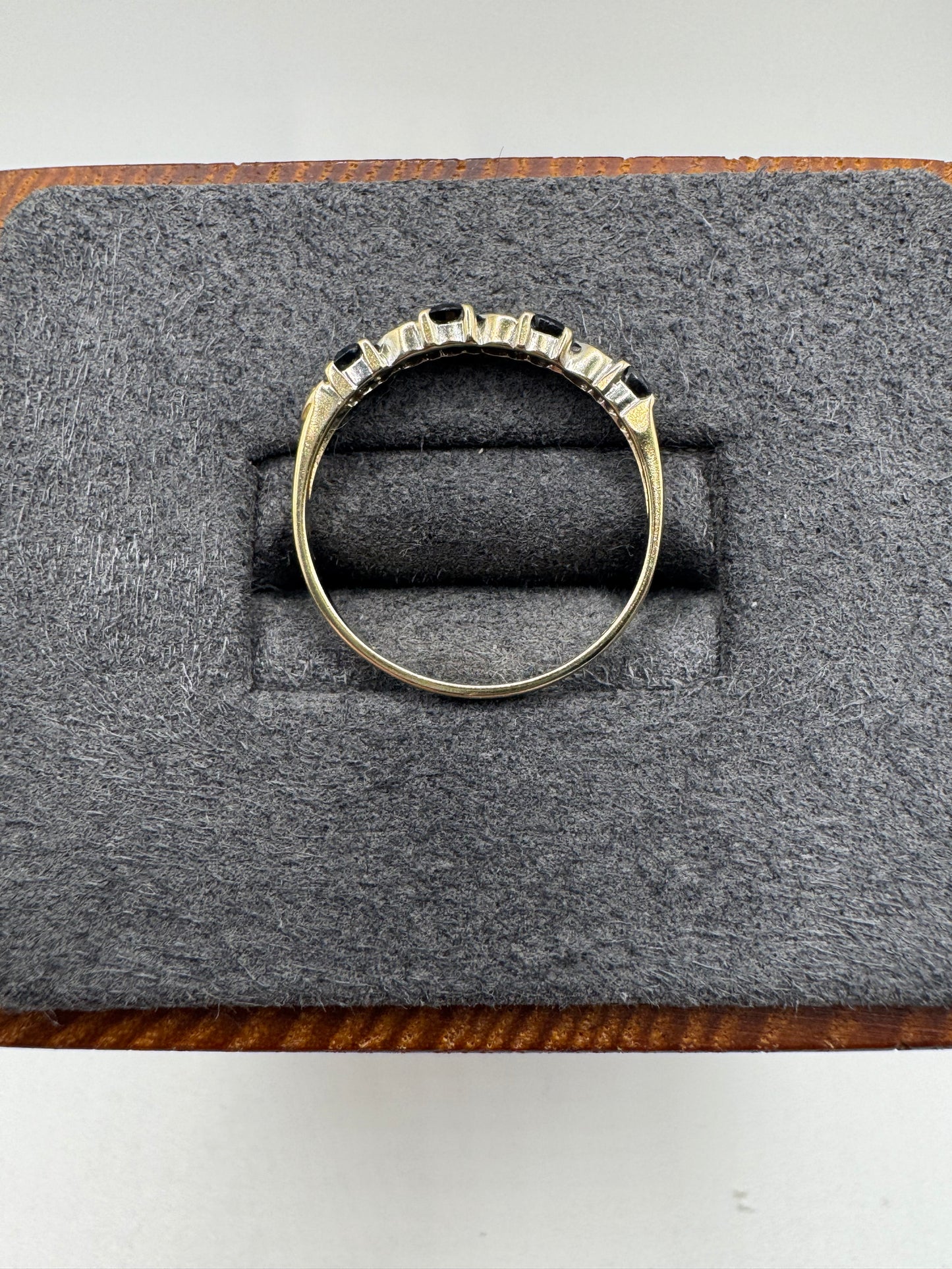 9ct gold sapphire and diamond ring