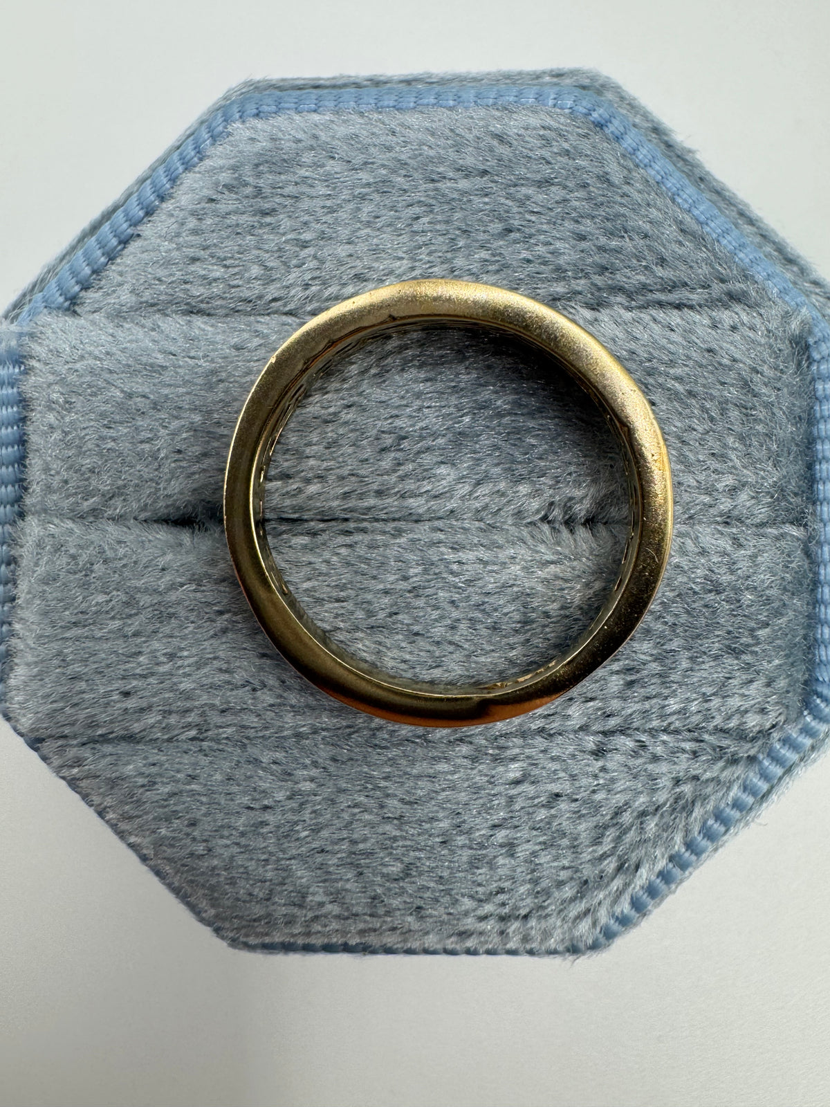 9ct tri-gold ring