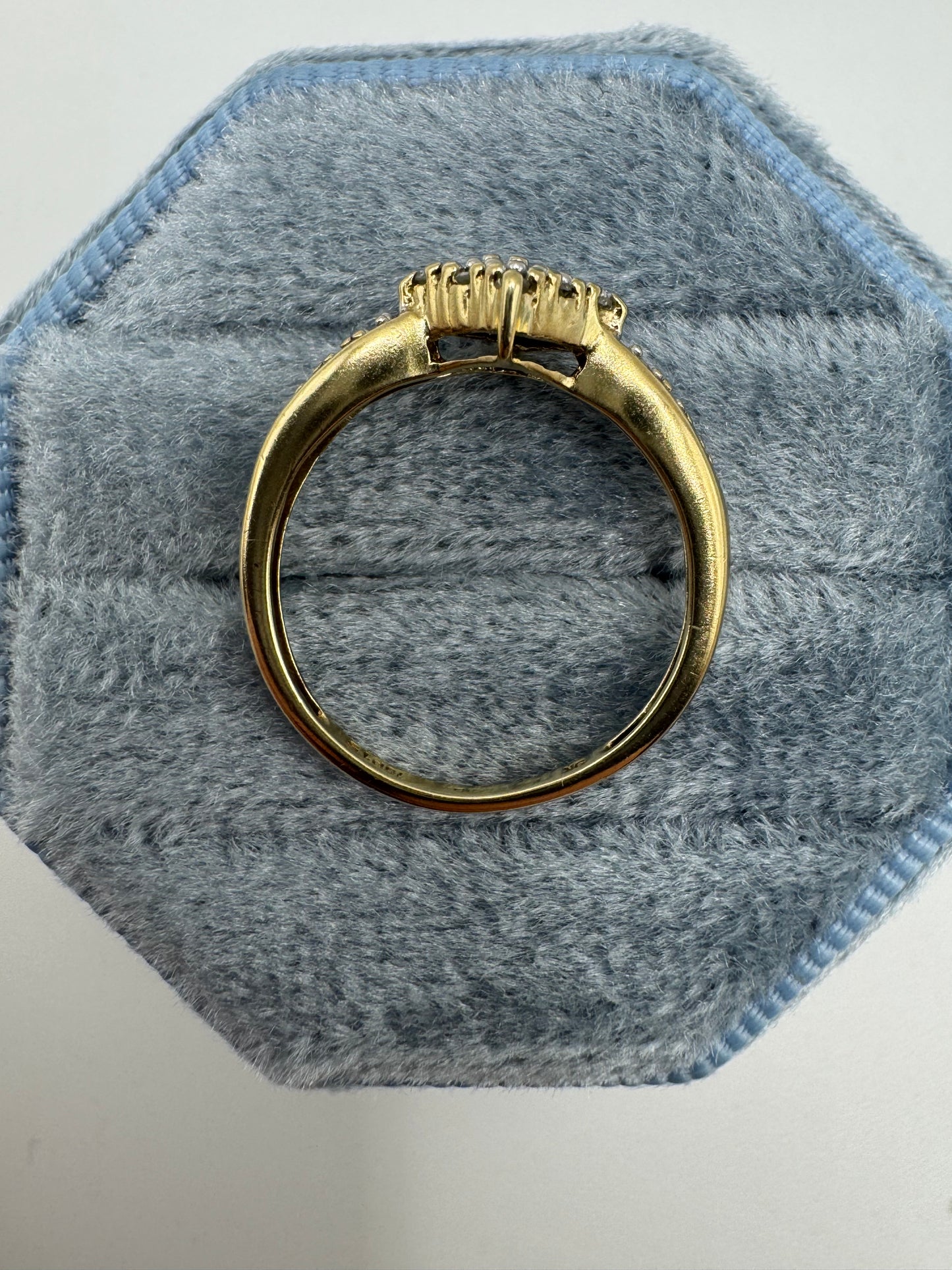 9ct gold 10 point diamond cluster ring
