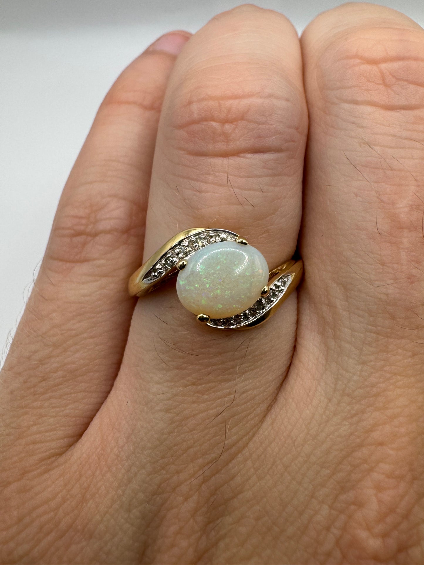 9ct gold opal and diamond ring