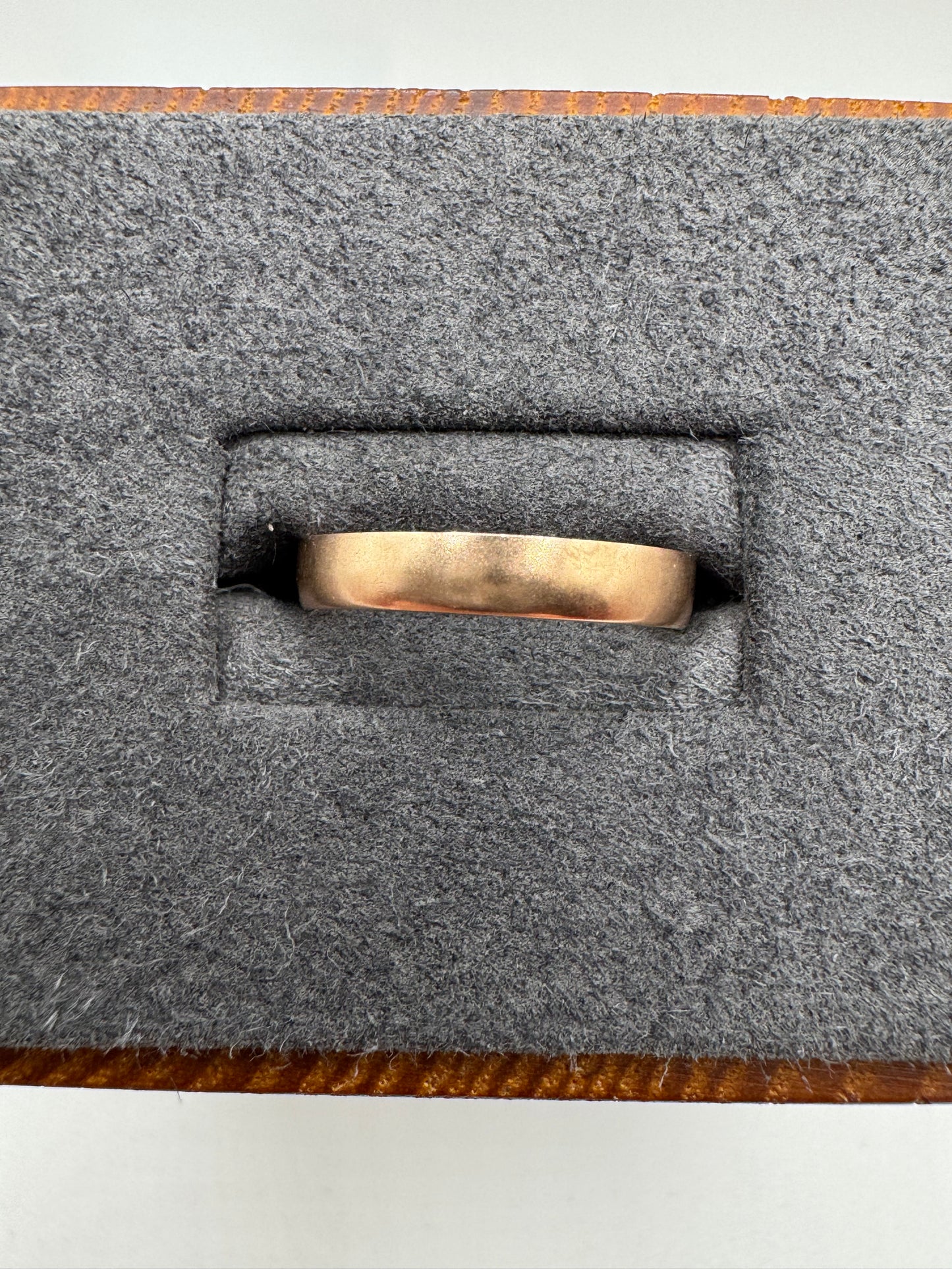 9ct rose gold wedding style ring