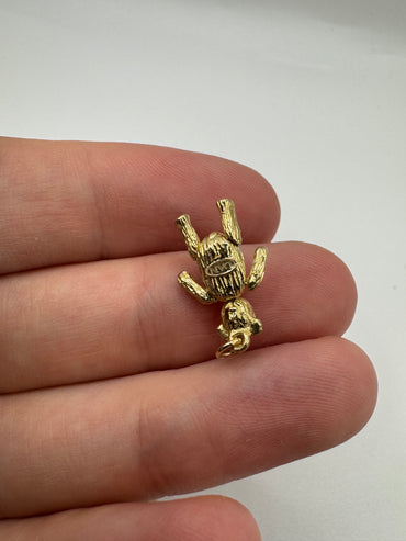 9ct gold moveable teddy bear pendant