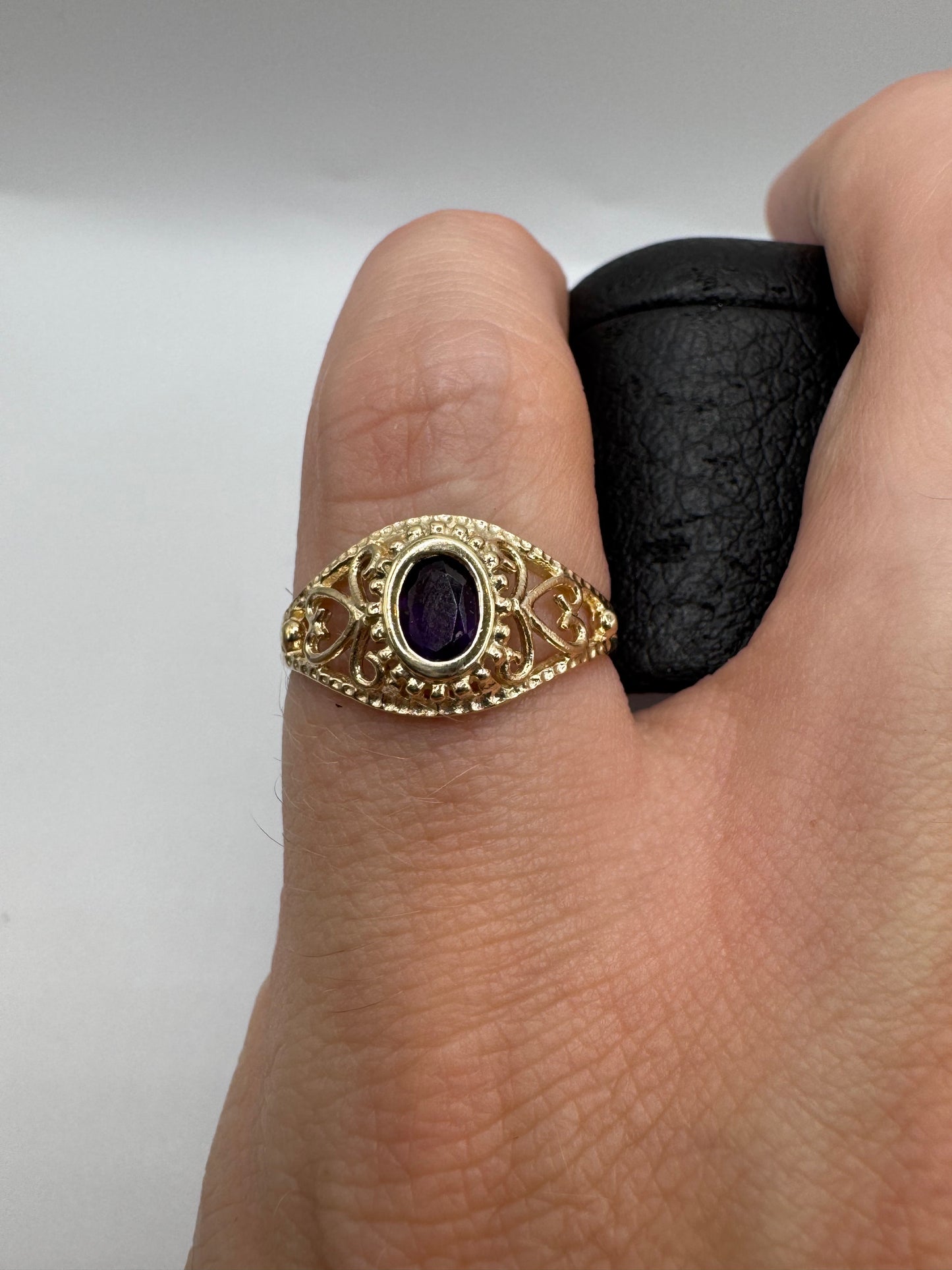 9ct gold amethyst ring