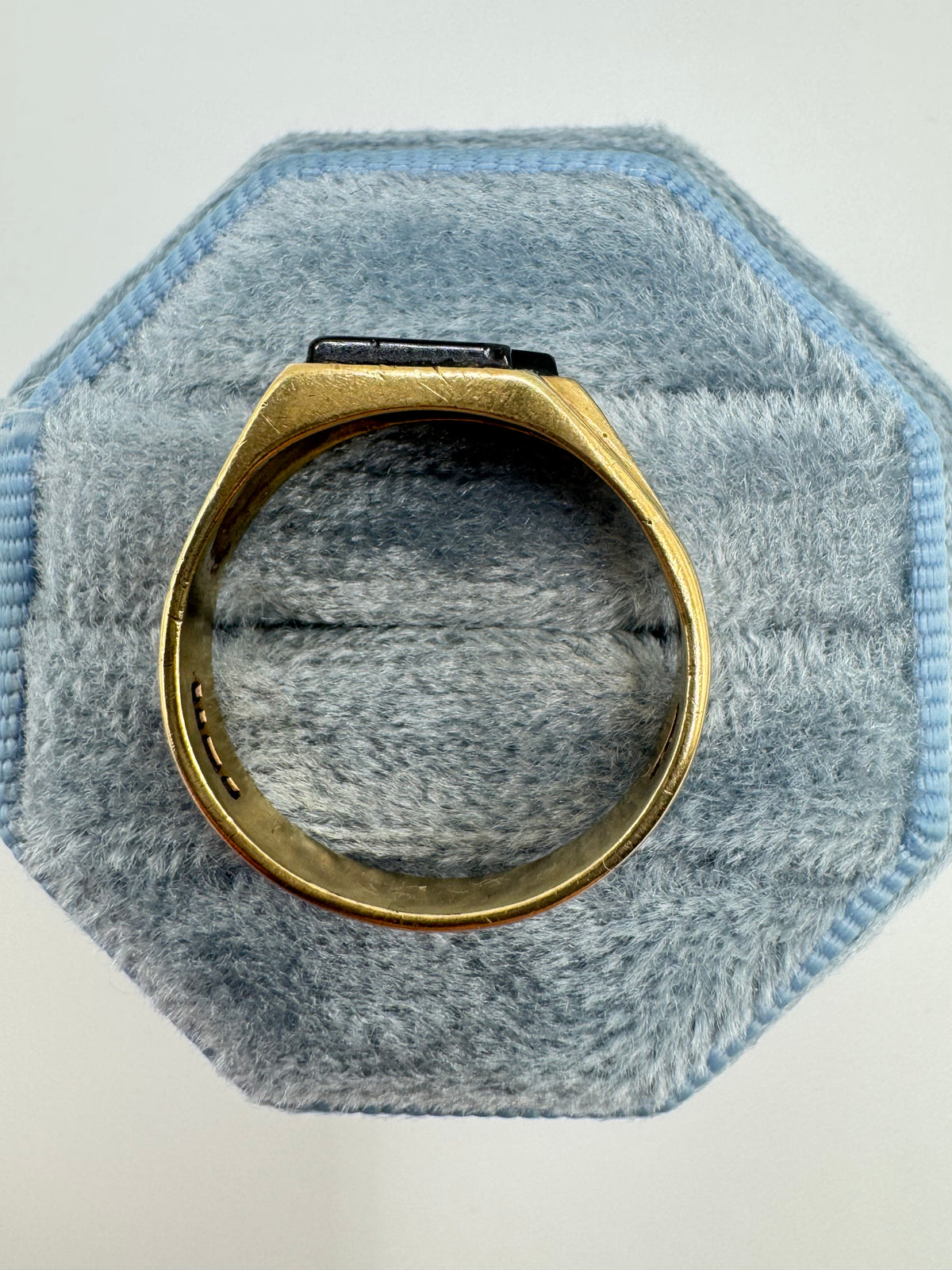 Vintage heavy 9ct gold double onyx signet ring
