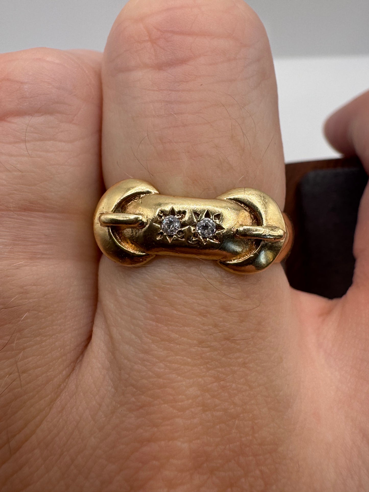 Heavy 9ct gold cz gypsy double buckle ring