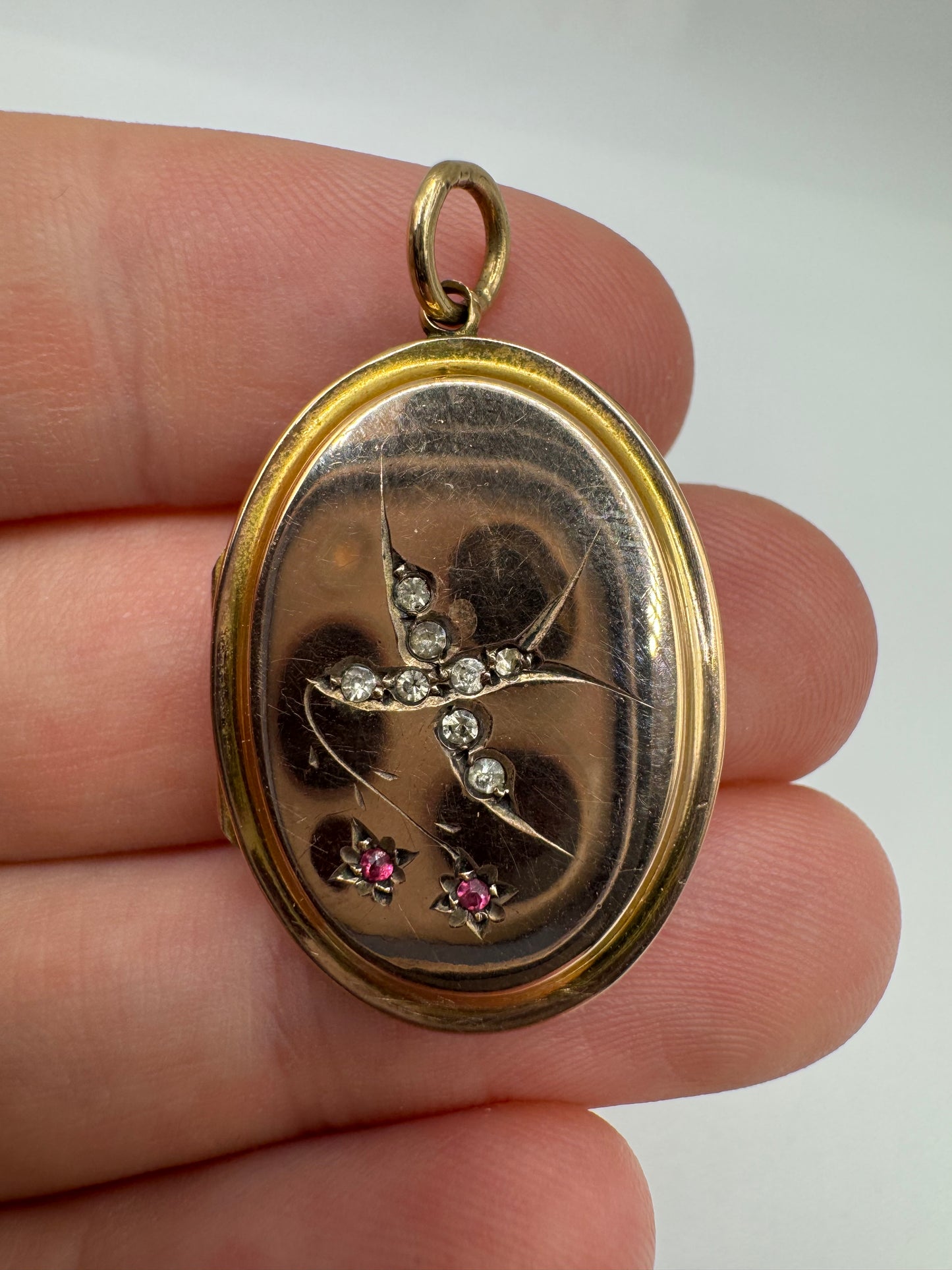 Edwardian 9ct gold front and back paste locket