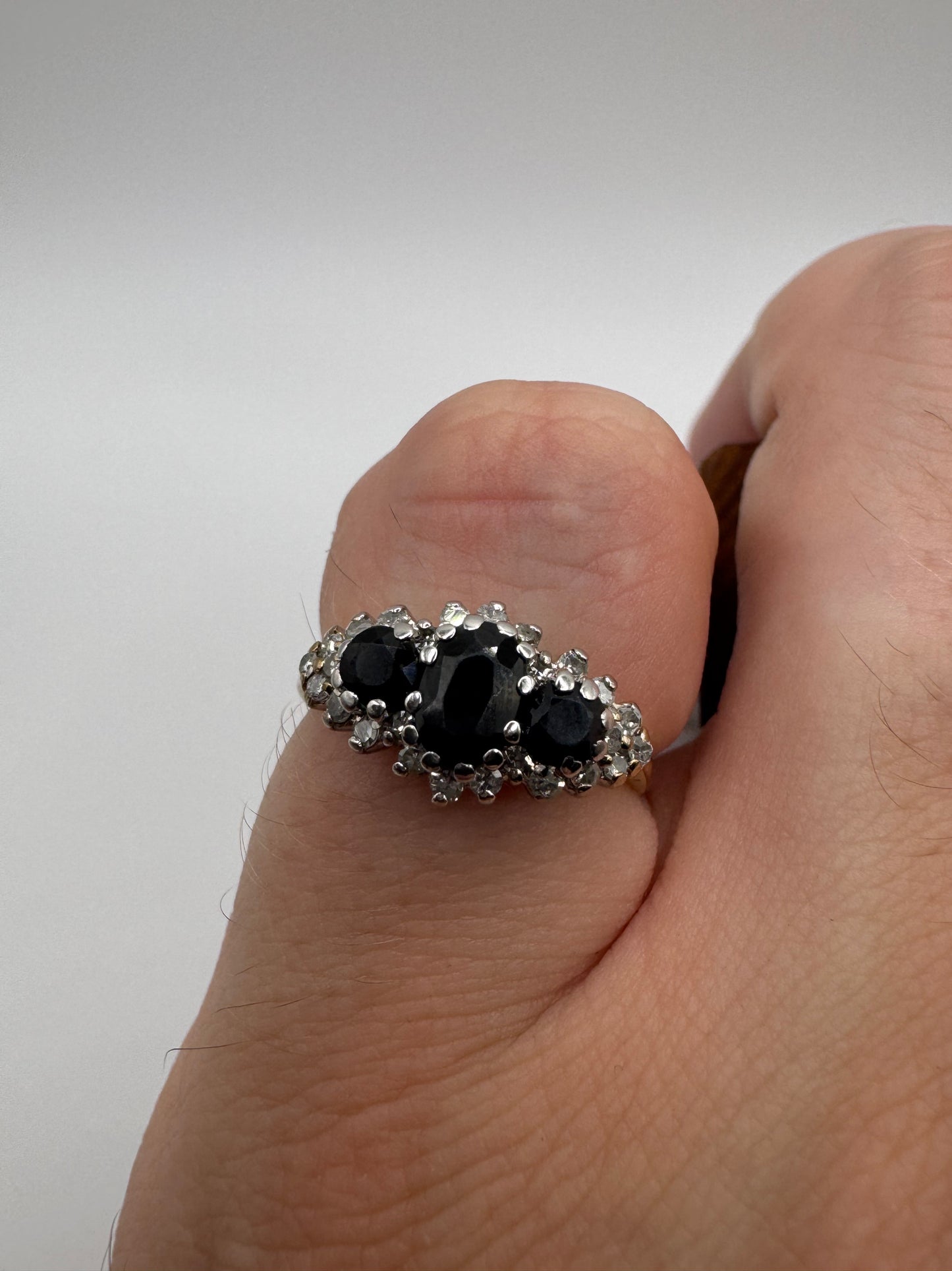 9ct gold sapphire and diamond ring