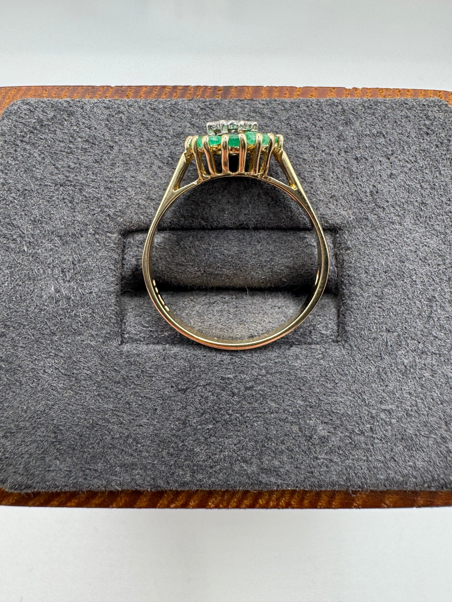 9ct gold emerald and diamond ring