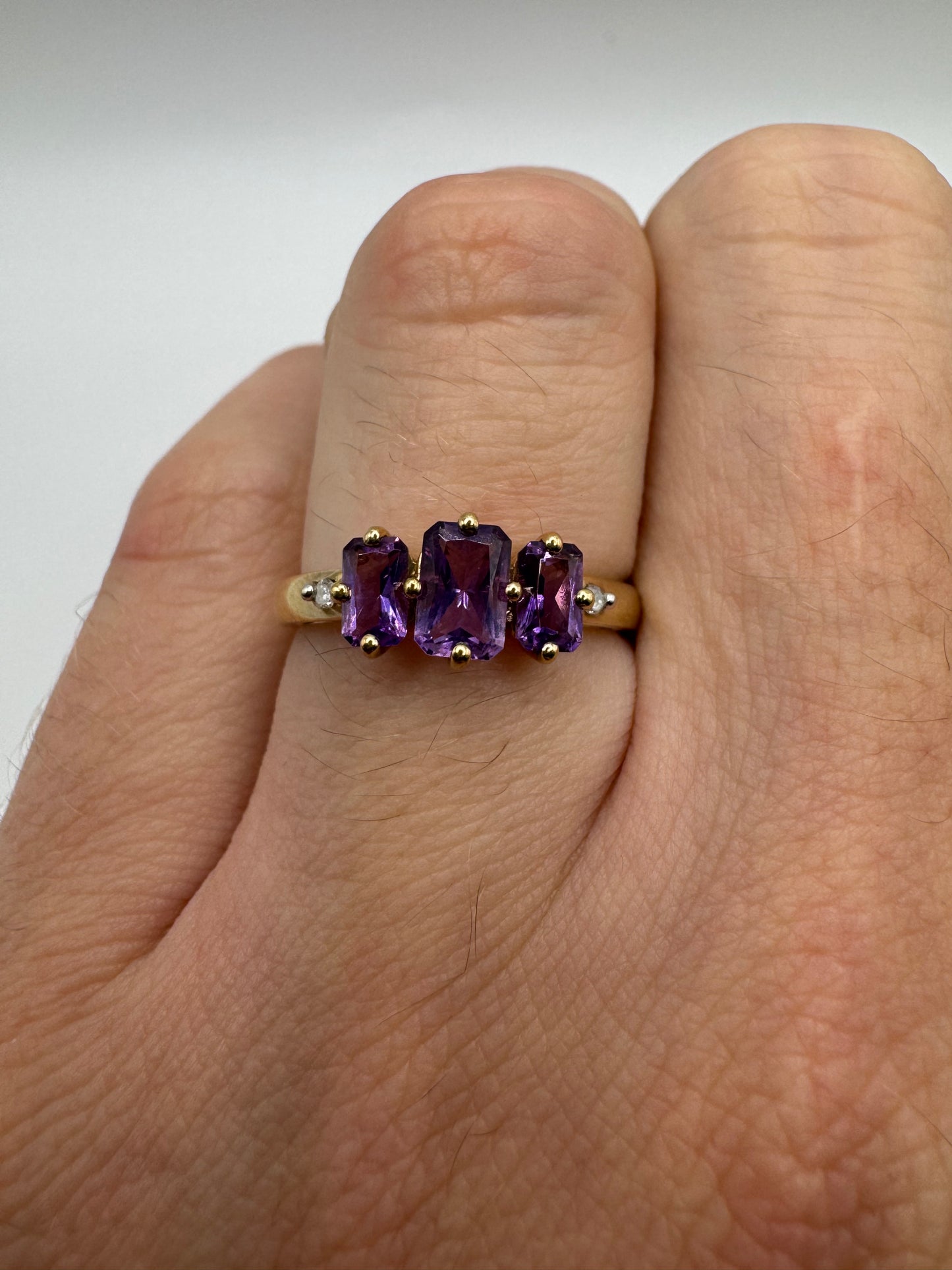 9ct gold amethyst and diamond ring