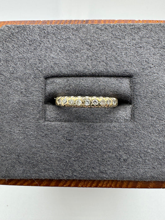9ct gold diamond ring