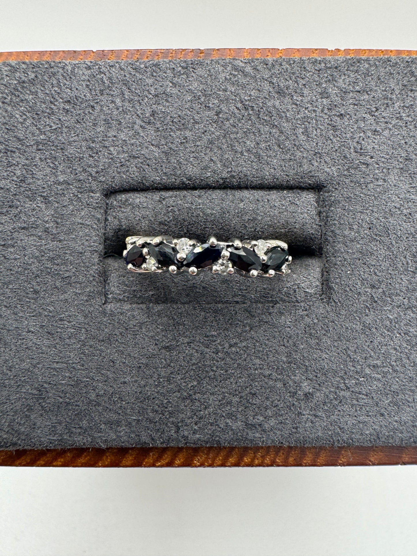 9ct gold sapphire and diamond ring
