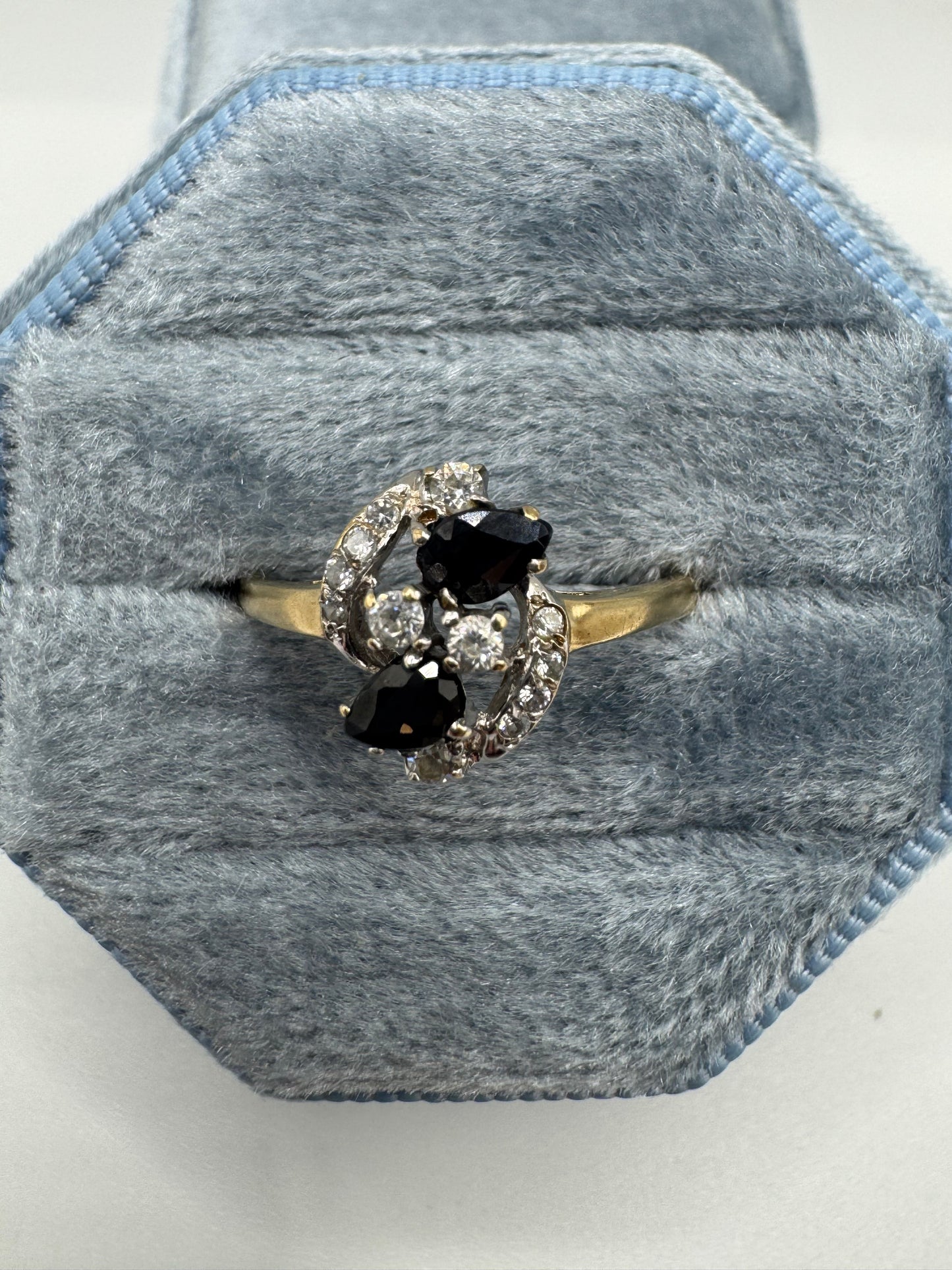 9ct gold sapphire and cz ring