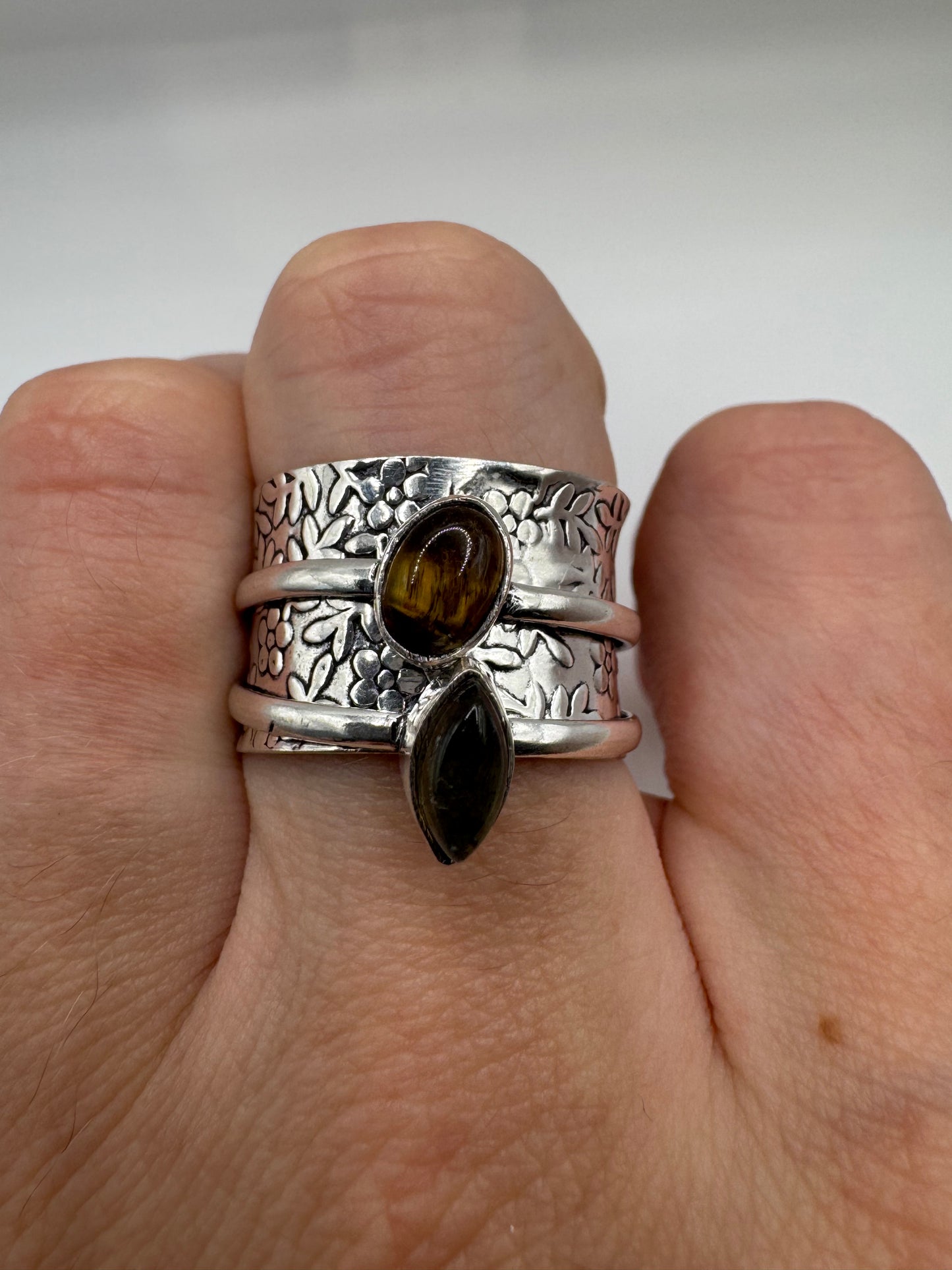 Silver tigers eye and teal quartz spinning ring (9-S)