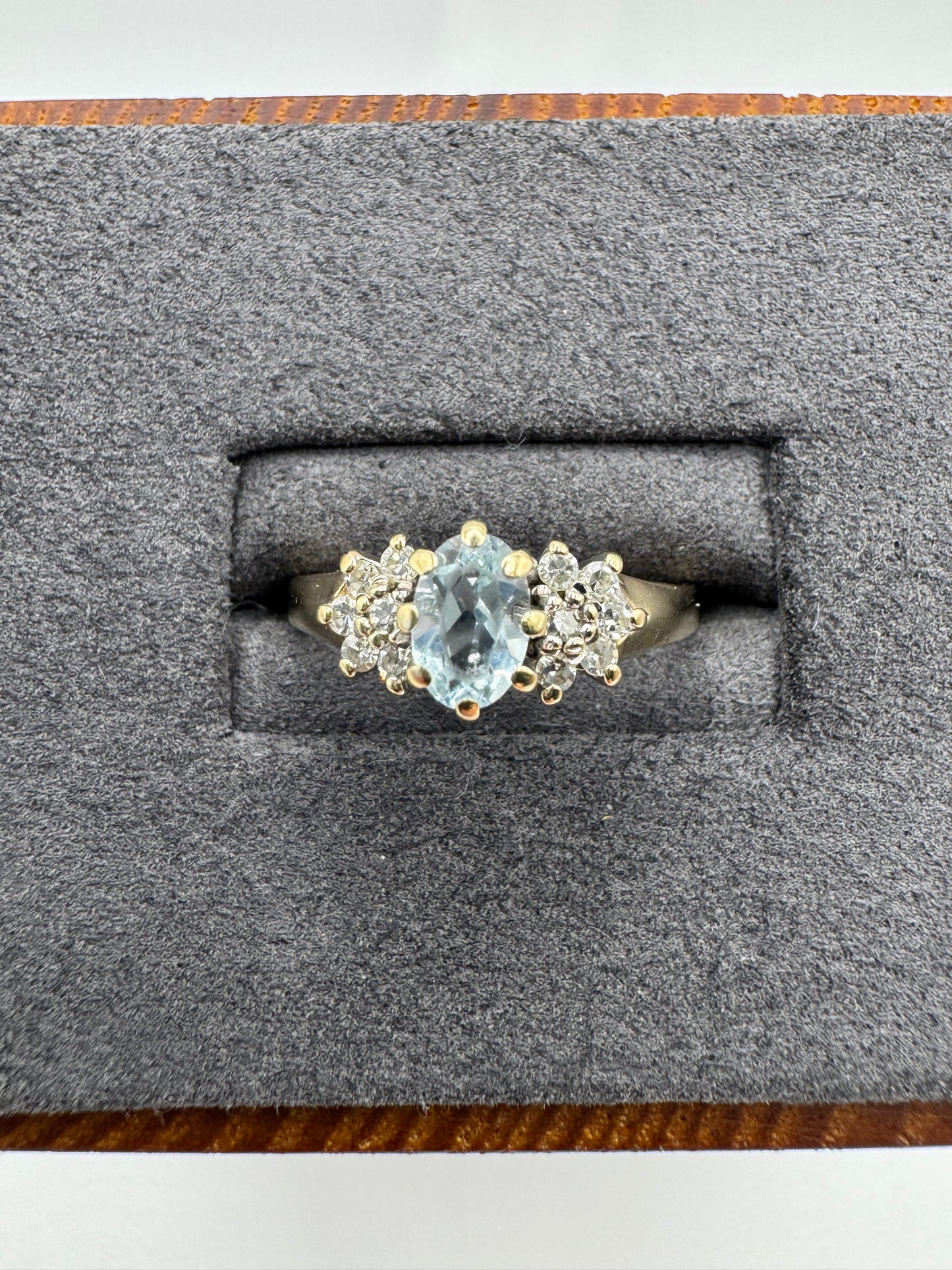 9ct gold topaz and diamond cluster ring