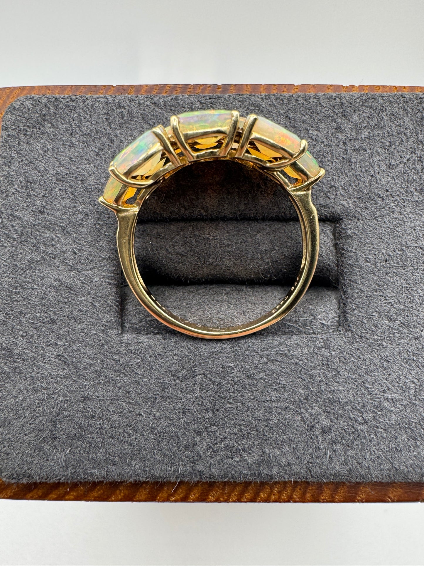 9ct gold opal cluster ring