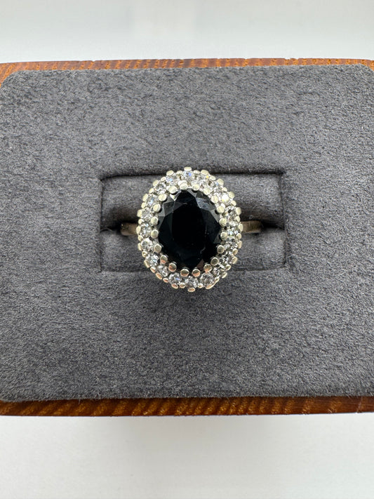 9ct gold sapphire and diamond cluster ring