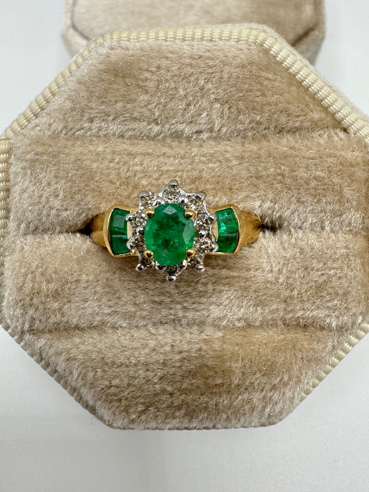 9ct gold emerald and diamond ring