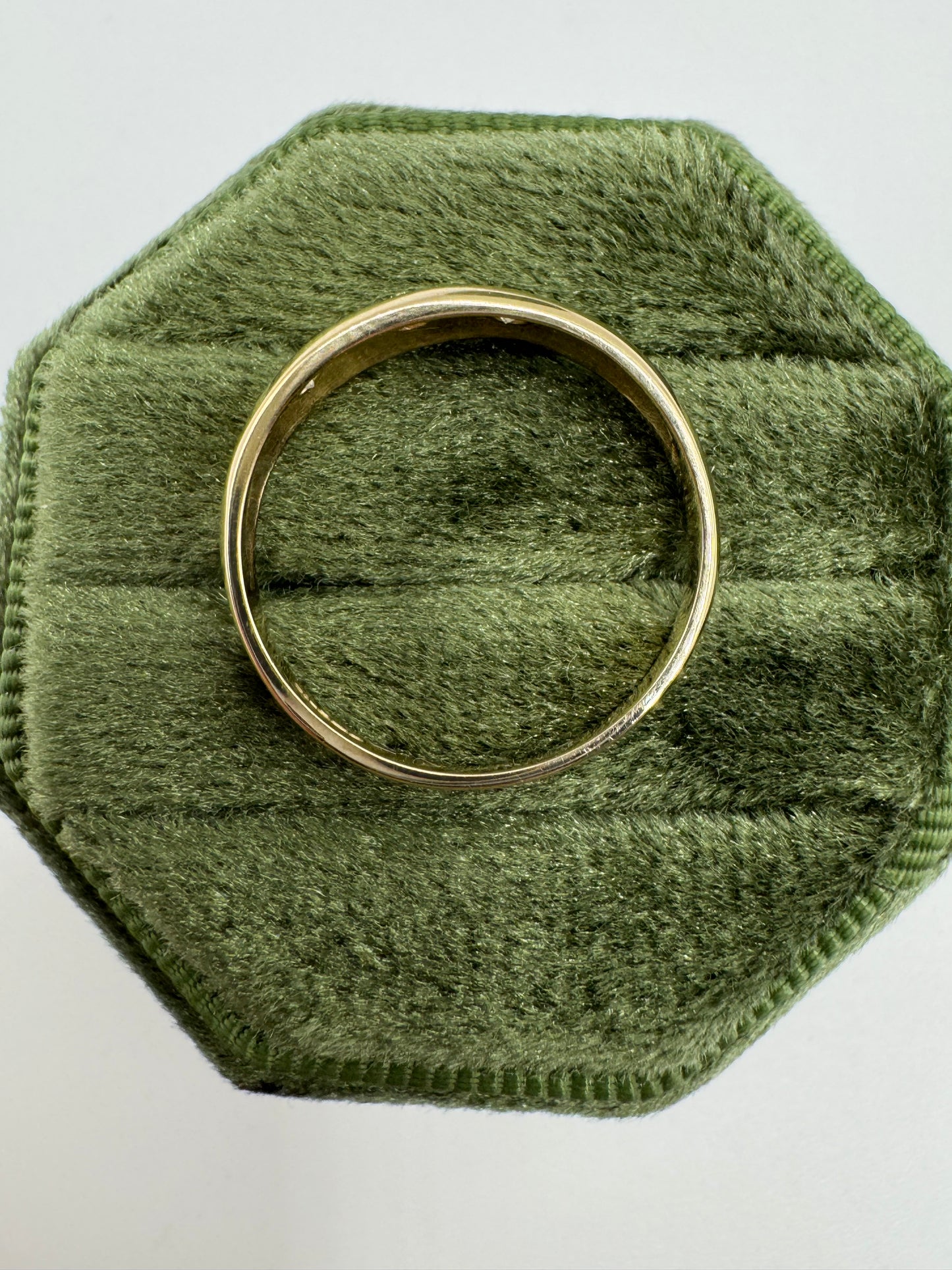 9ct gold diamond gypsy ring