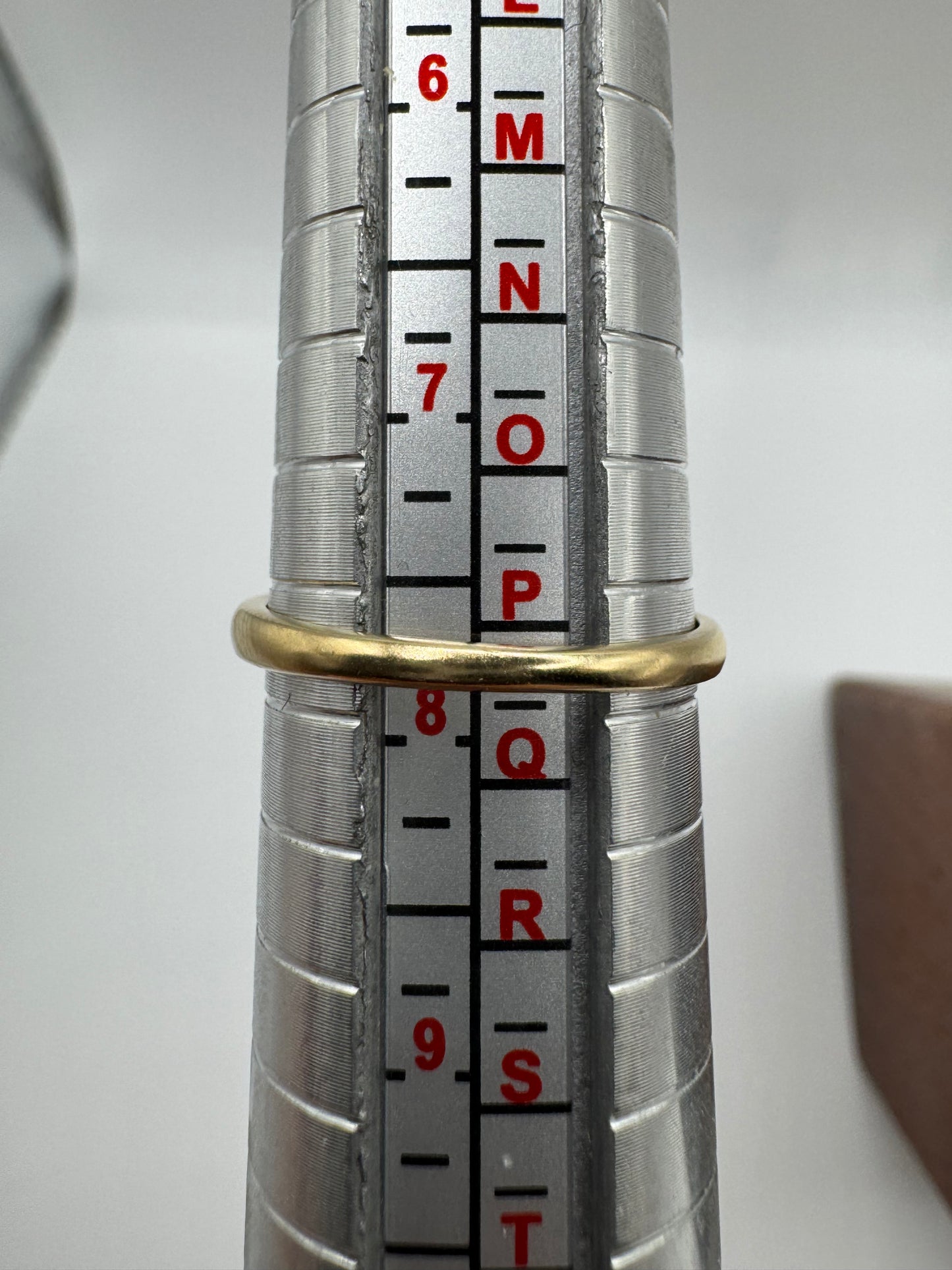 9ct gold amethyst and diamond ring