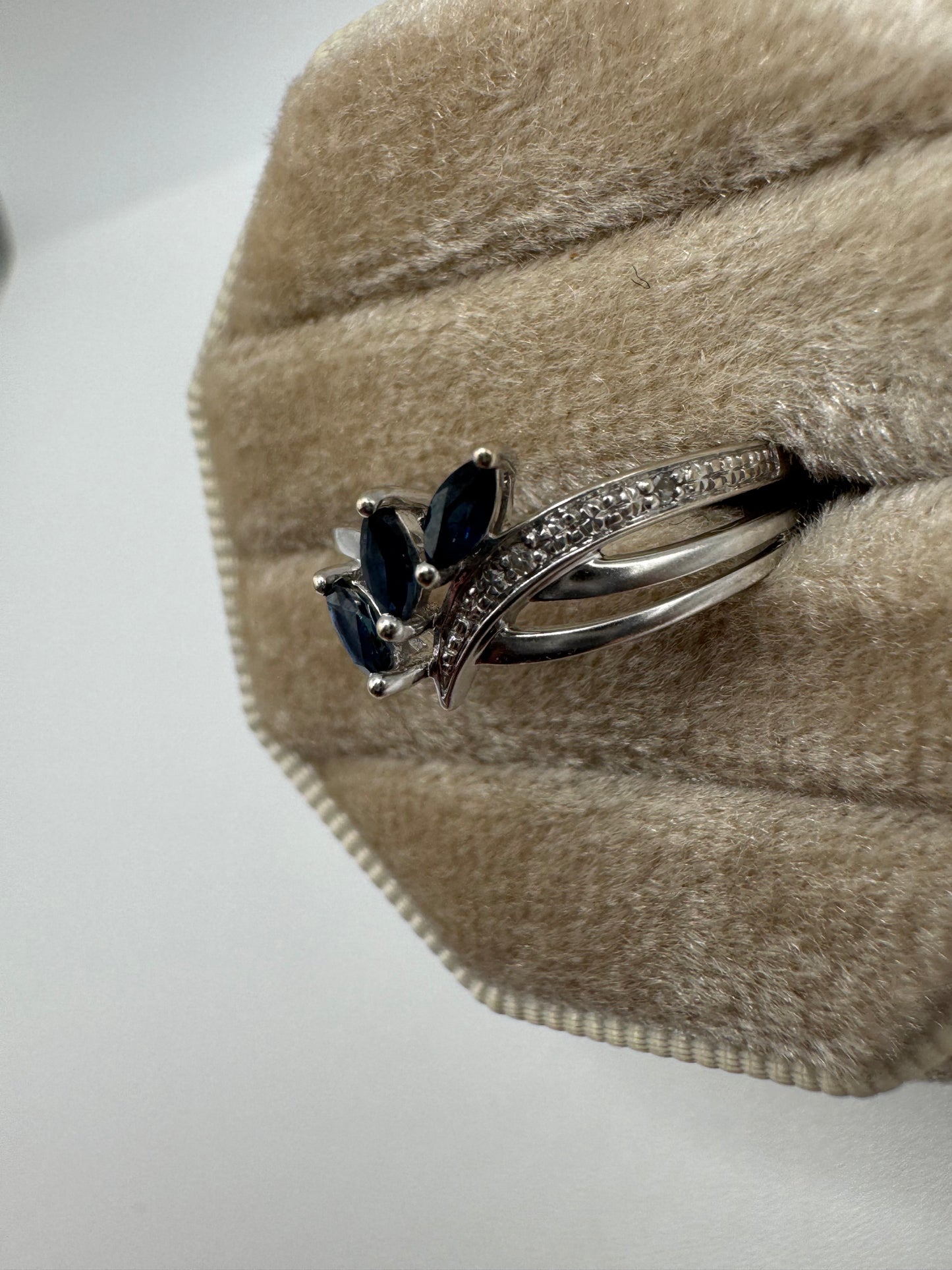 9ct gold sapphire and diamond wishbone ring