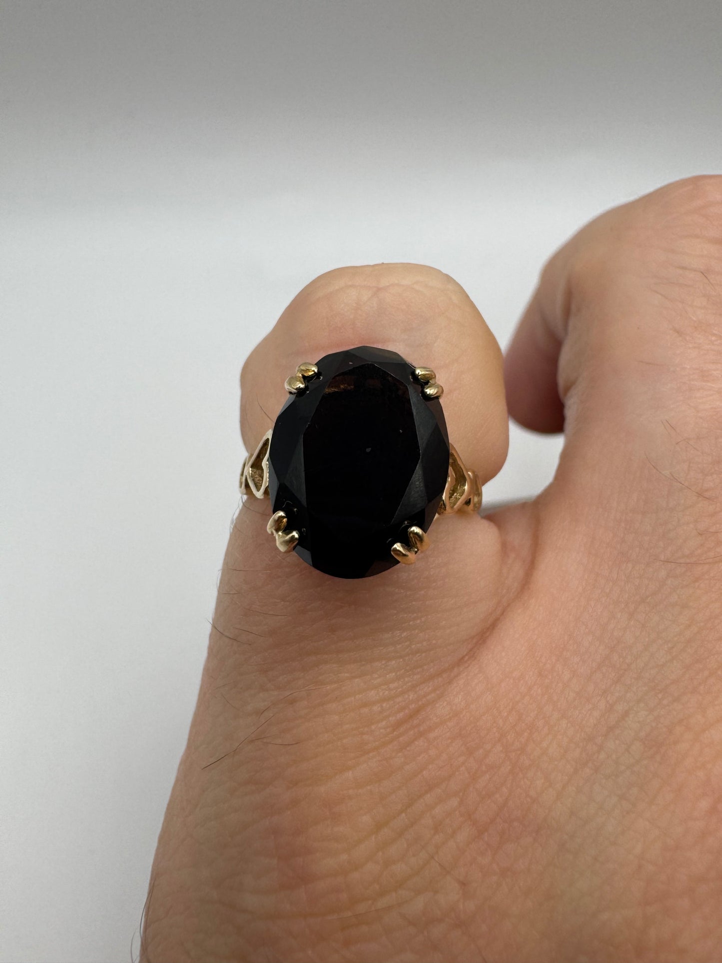 9ct gold tourmaline ring