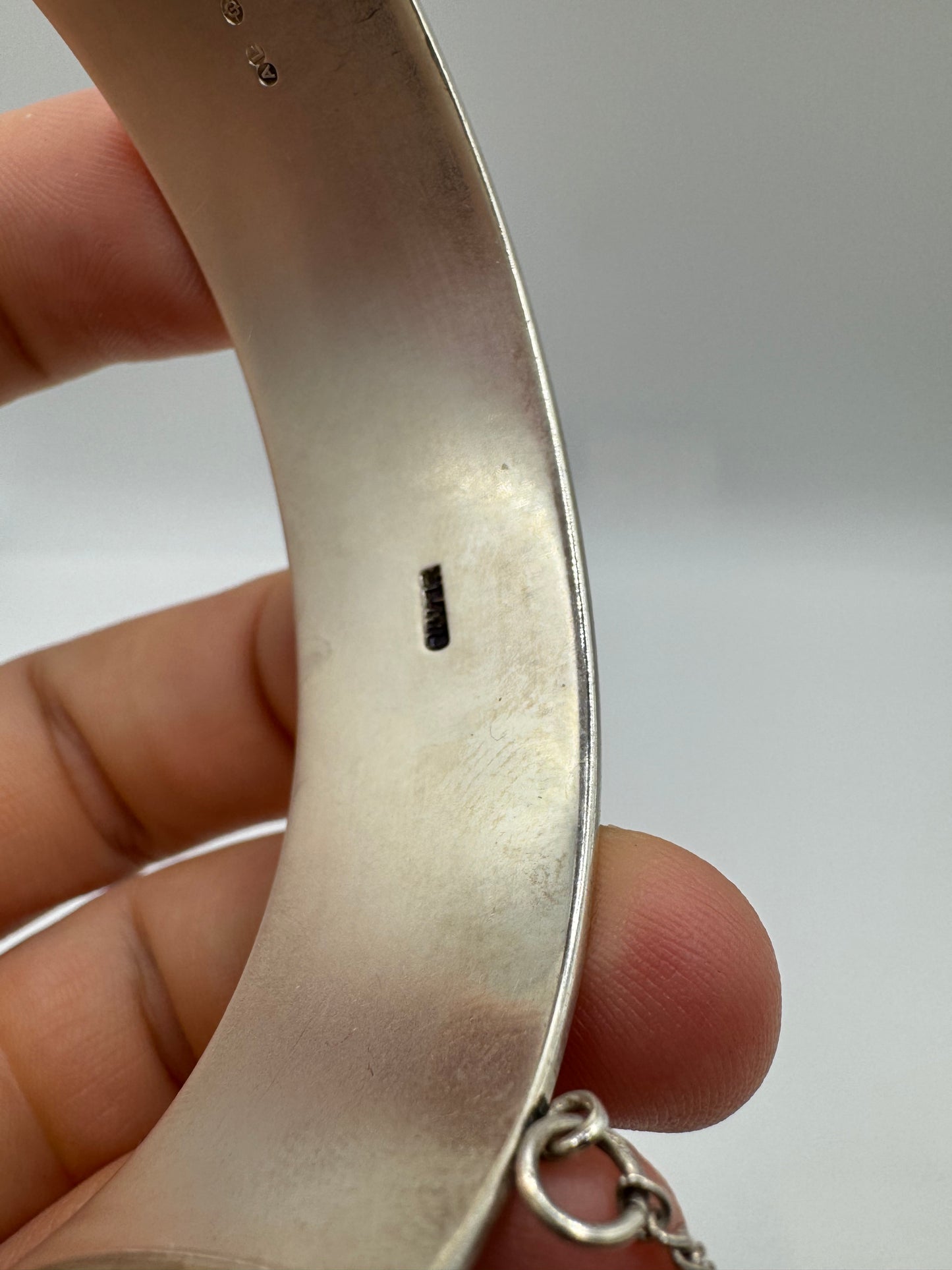 Heavy silver patterned bangle