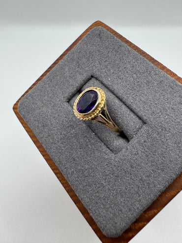 9ct gold amethyst ring
