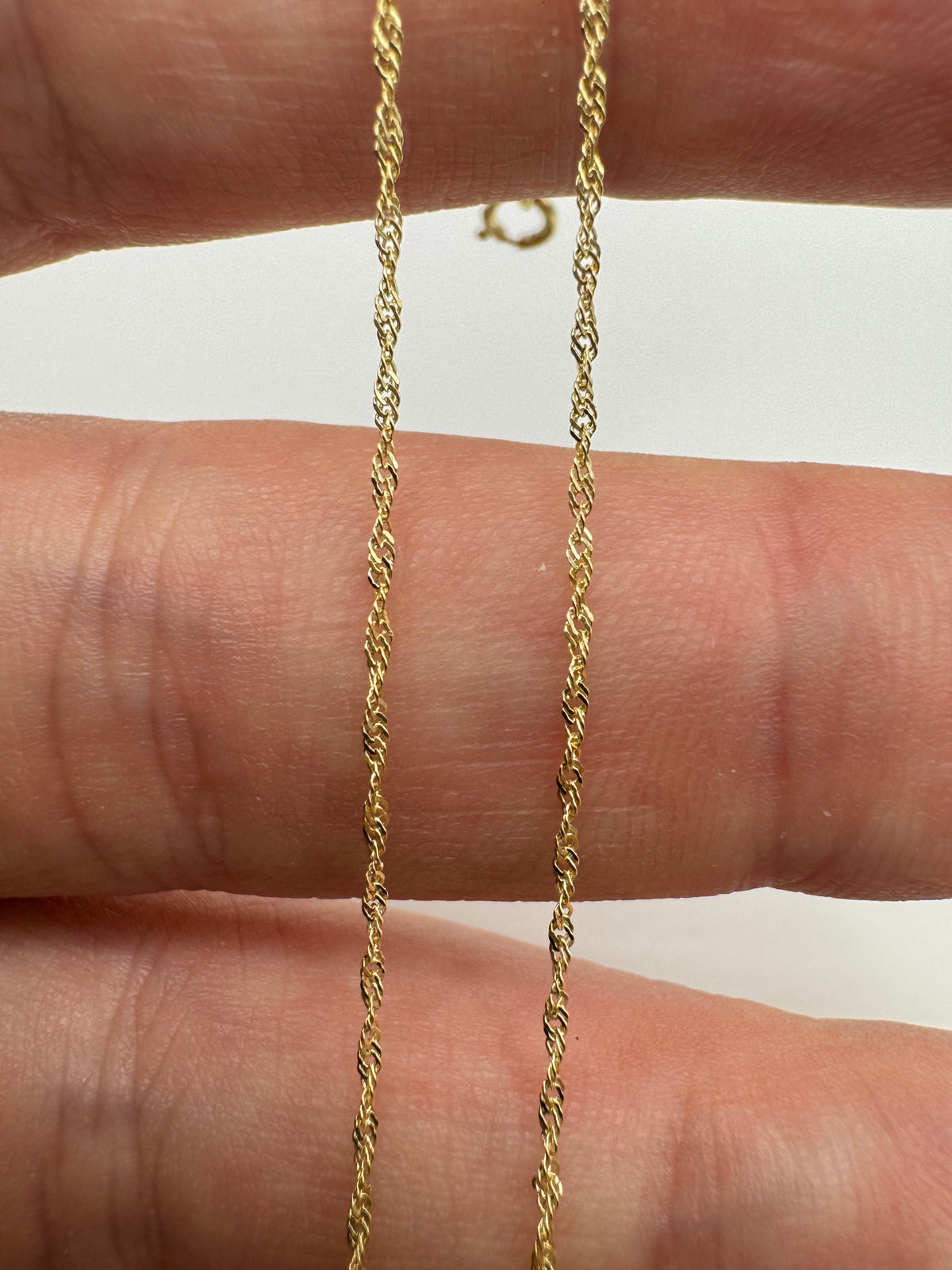 9ct gold Singapore chain 31 20”