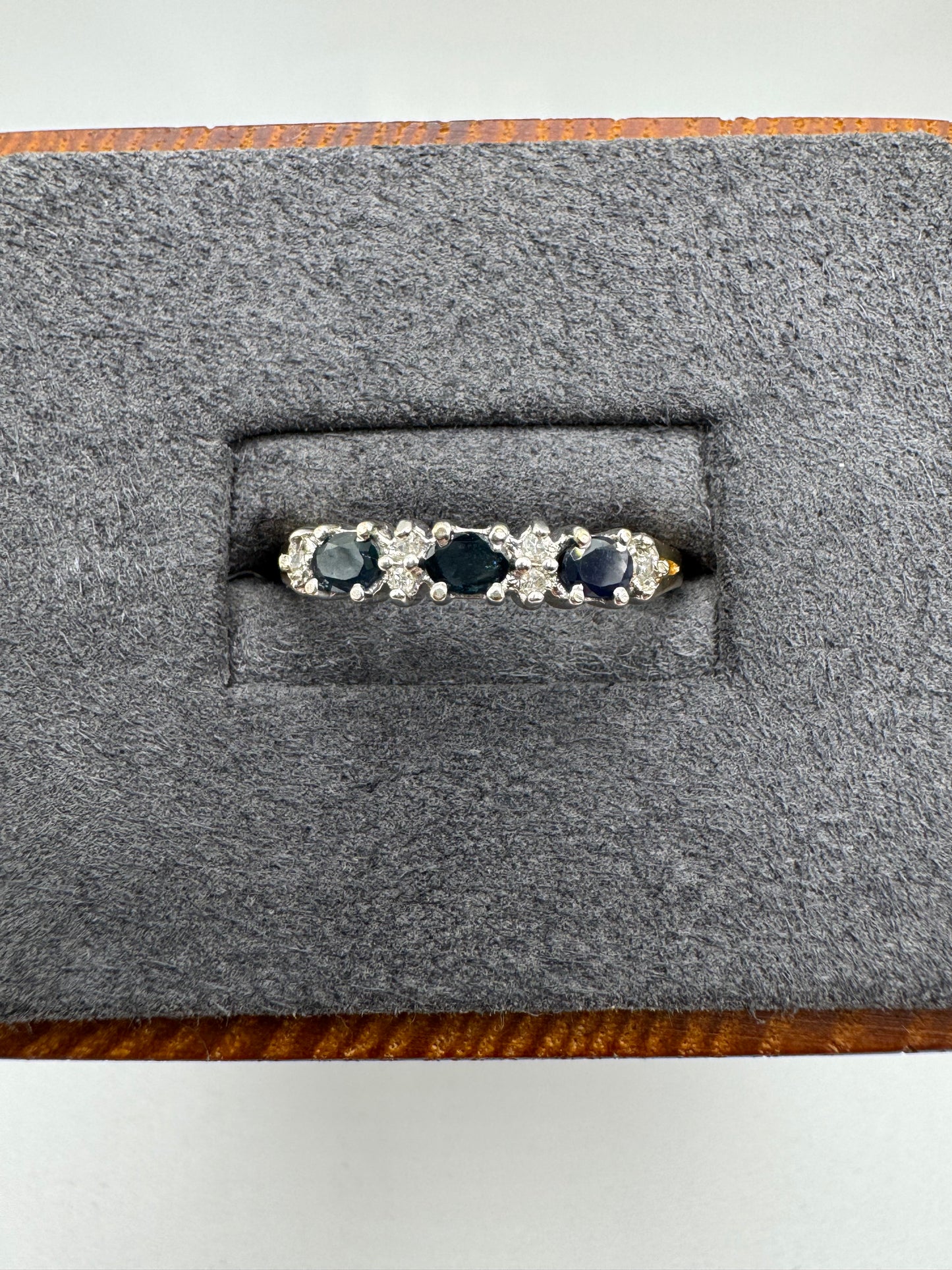 9ct gold sapphire and diamond ring