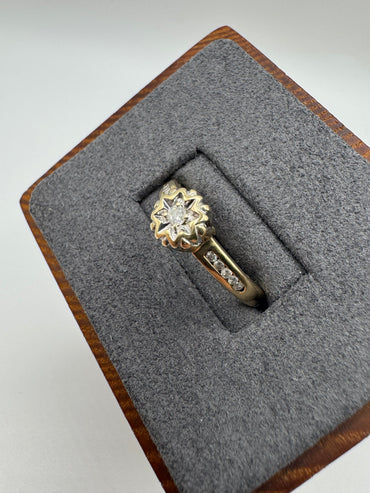 9ct gold 0.15ct diamond ring