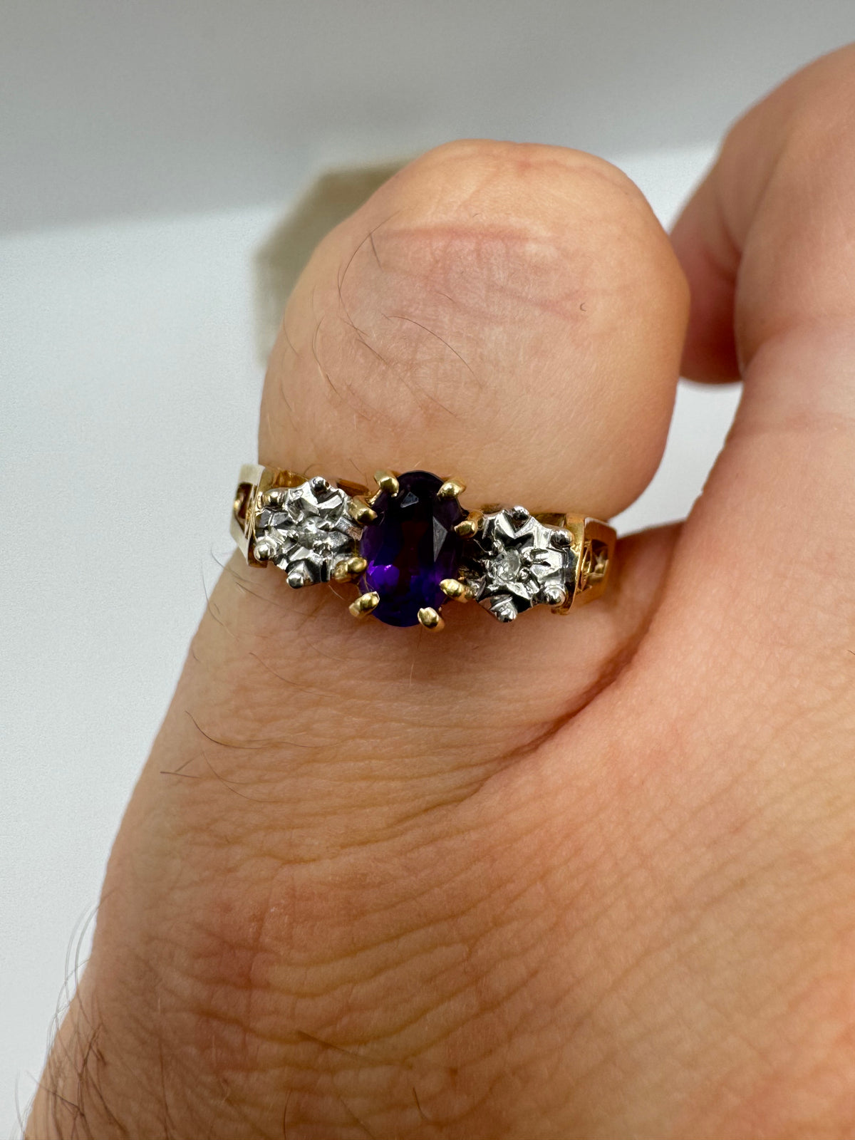 9ct gold amethyst and diamond ring