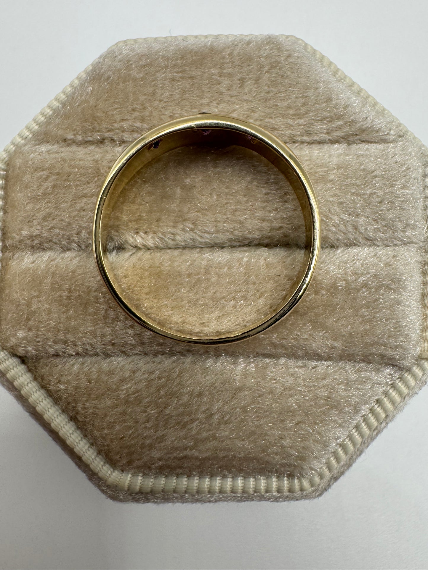 9ct gold amethyst gypsy ring
