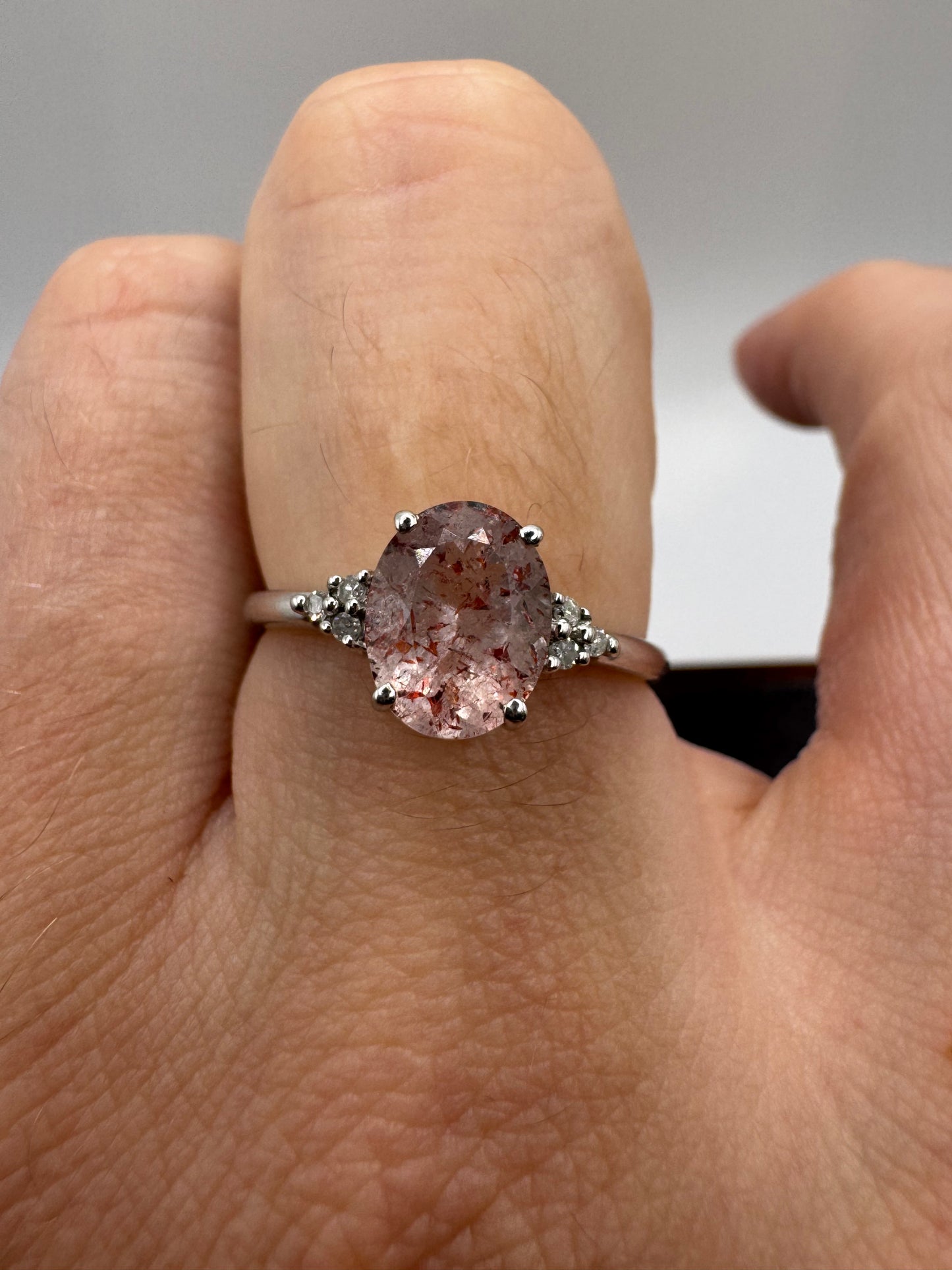 9ct white gold quartz and diamond ring