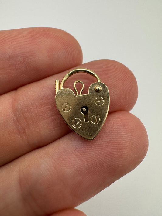 9ct gold padlock 44
