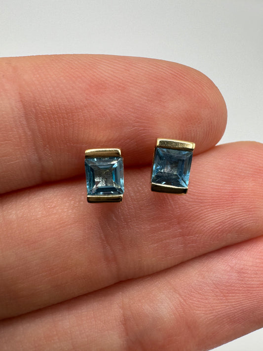 9ct gold topaz earrings