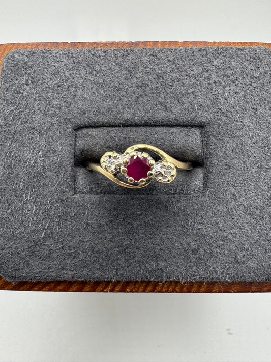 9ct gold ruby and diamond ring
