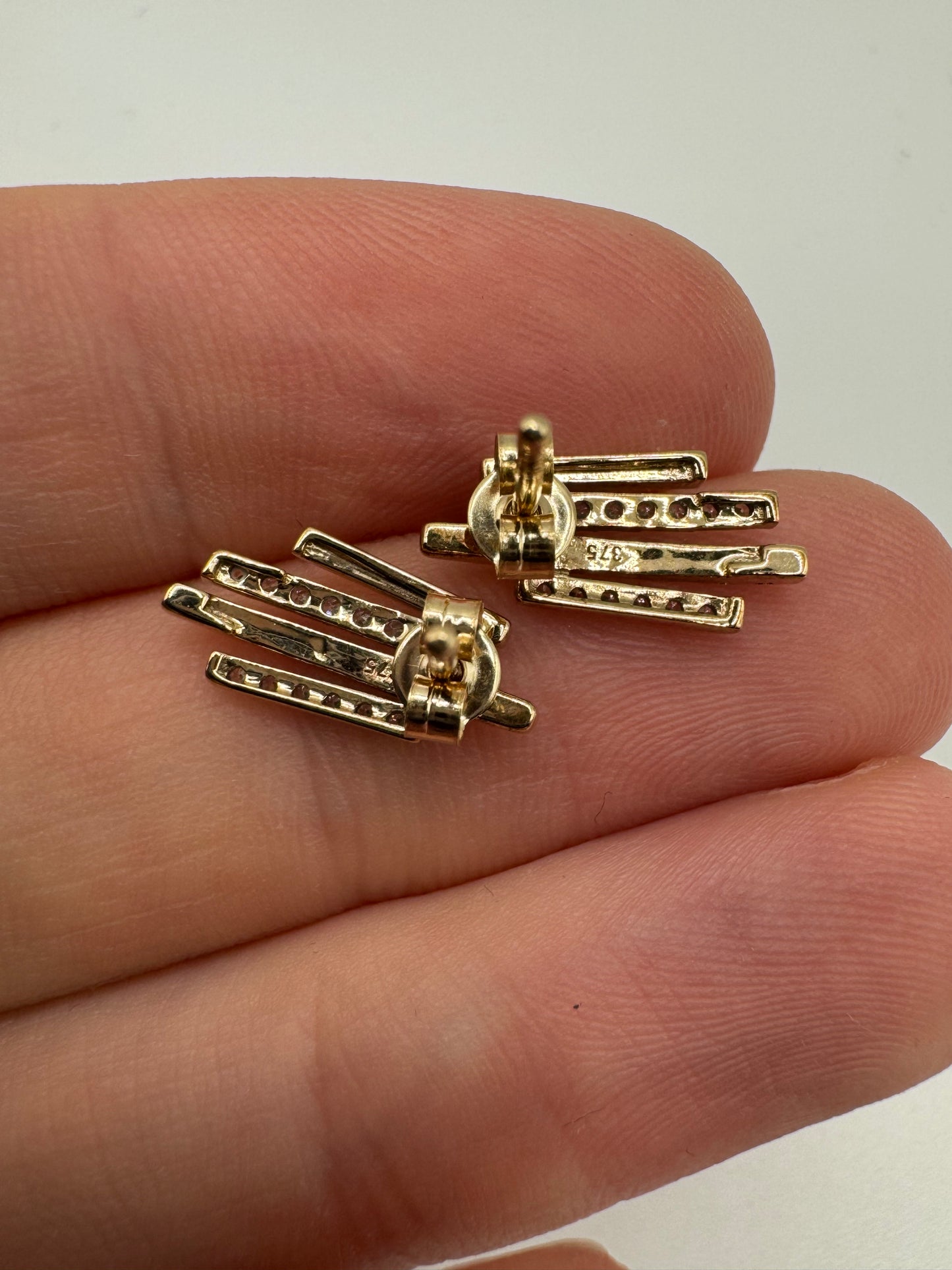 9ct gold zircon earrings