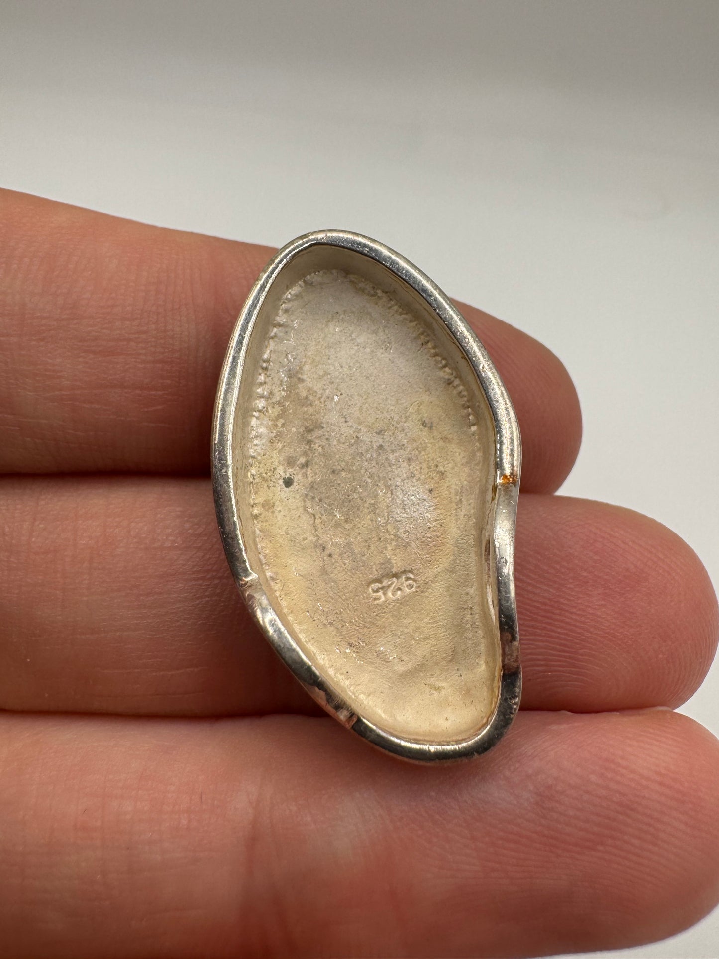 Silver glitter effect pendant