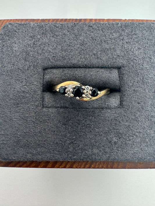 9ct gold sapphire and diamond ring